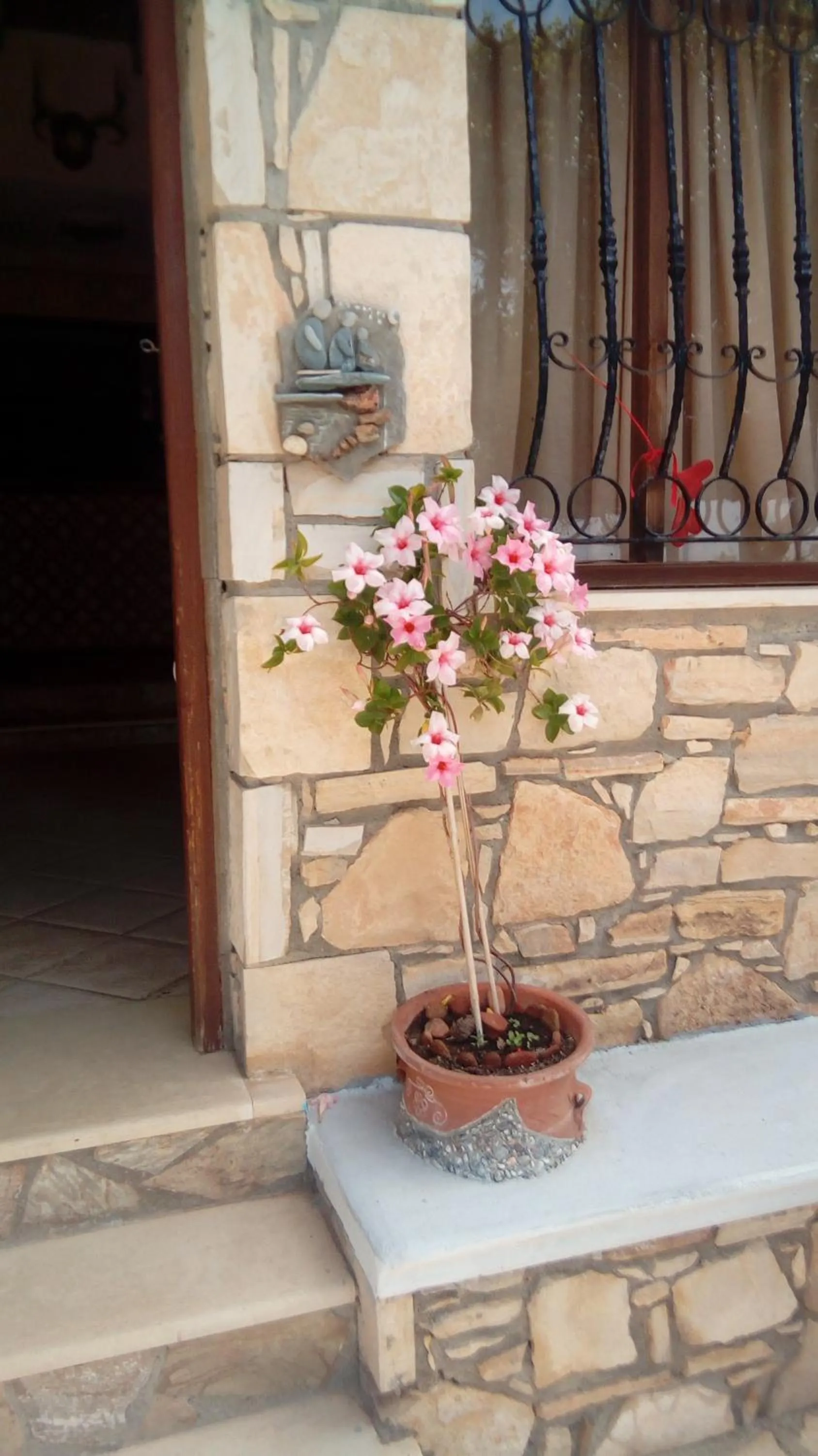 Property building in Villa Koutsakis