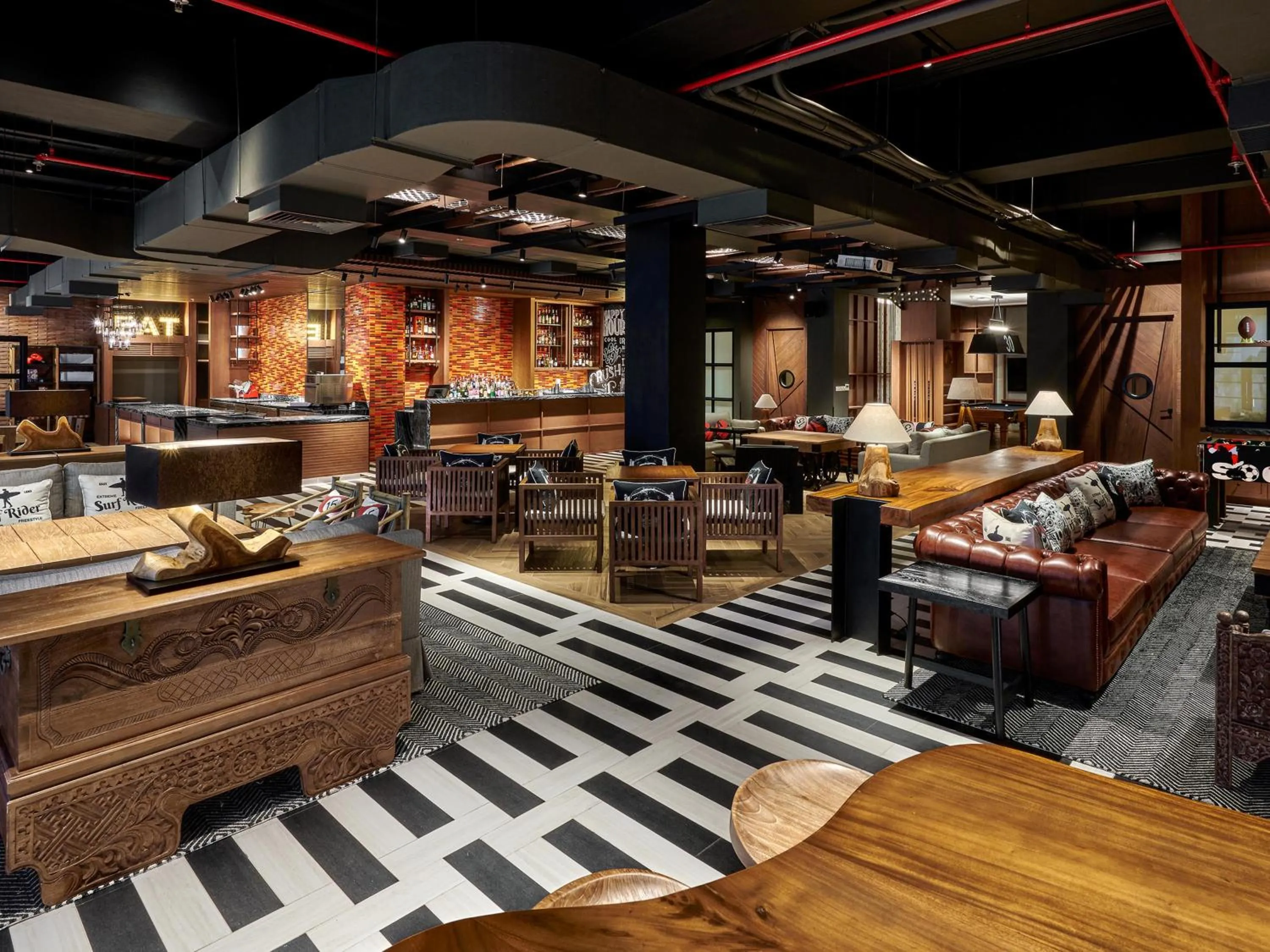 Evening entertainment in Grand Hyatt Bali