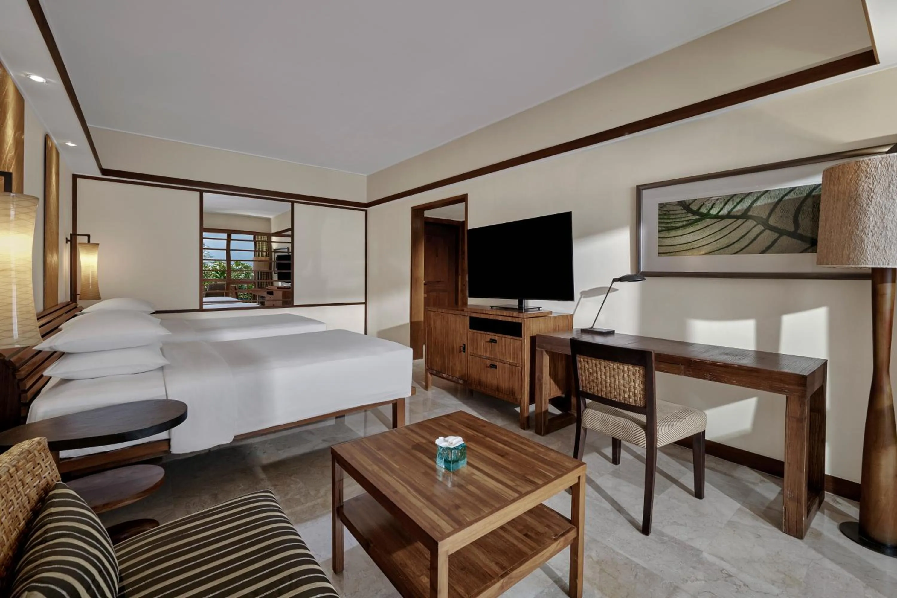 Guests, Bed in Grand Hyatt Bali