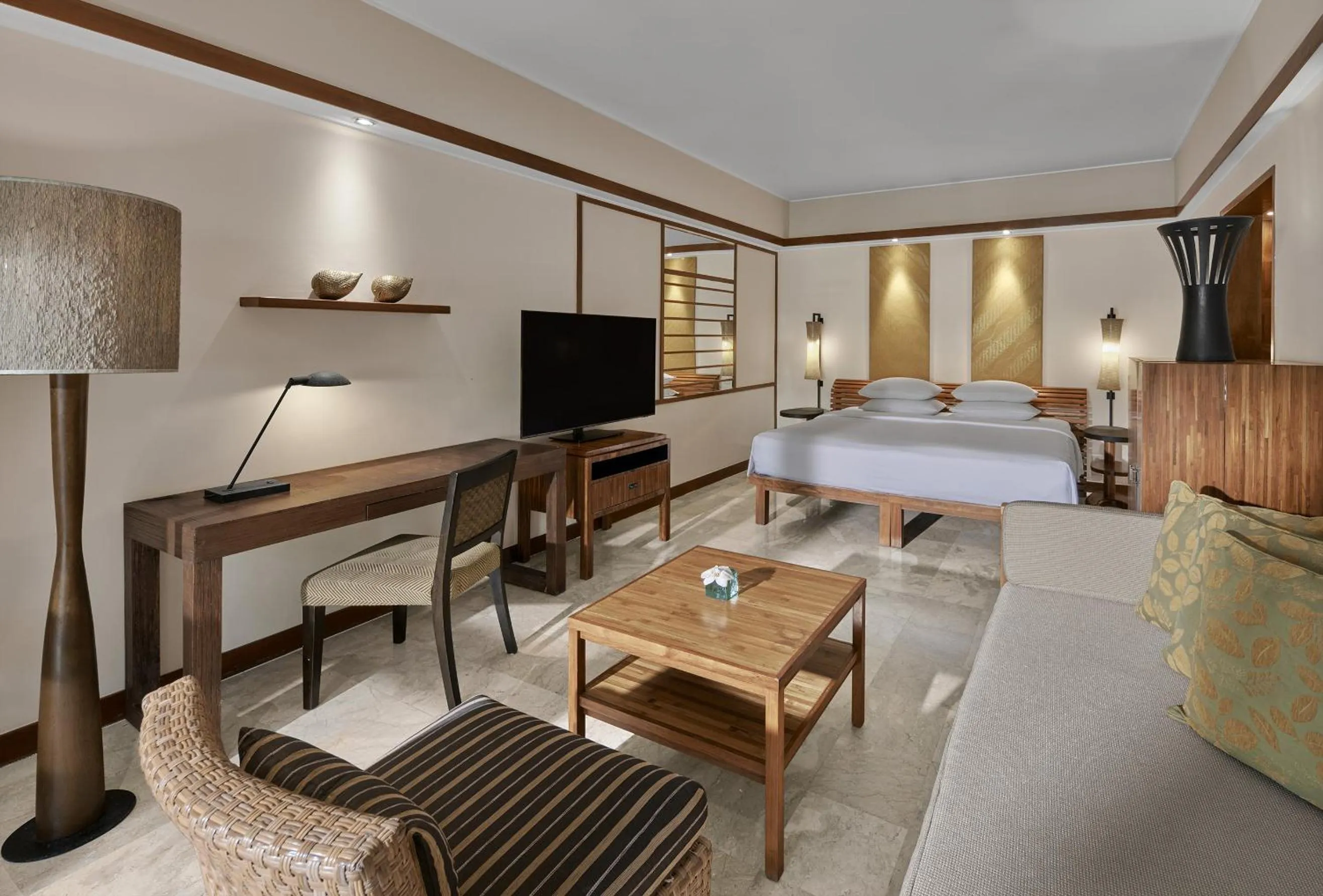 Guests, Bed in Grand Hyatt Bali