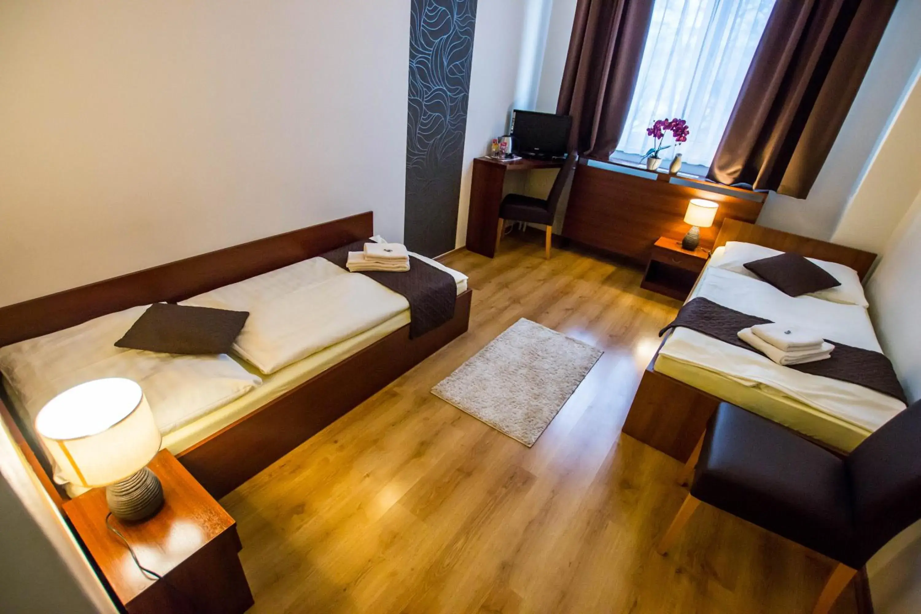 Standard Twin Room in Penzion FIT - Contactless check in Standard Twin Room in Penzion FIT - Contactless check in