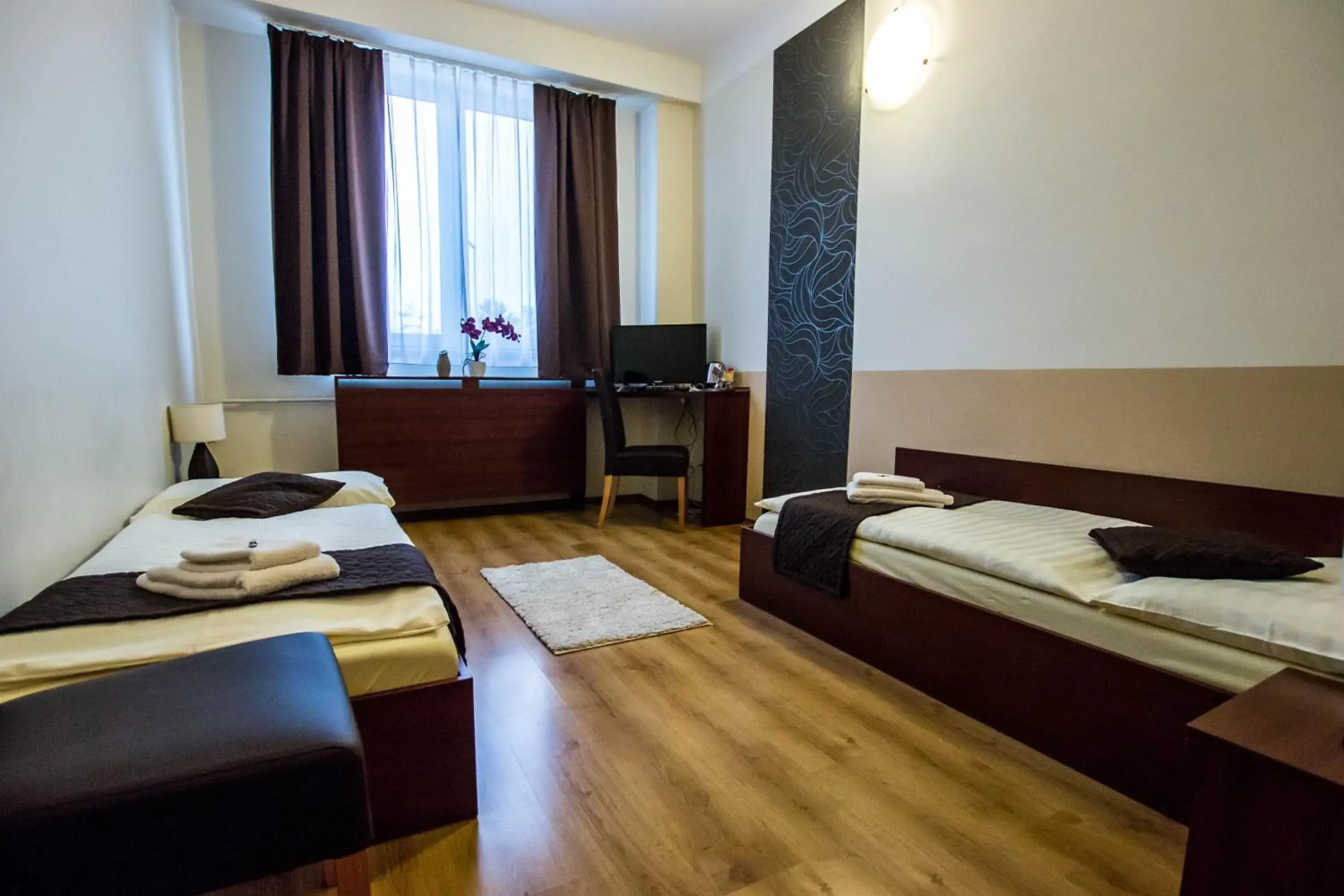 Standard Twin Room in Penzion FIT - Contactless check in Standard Twin Room in Penzion FIT - Contactless check in