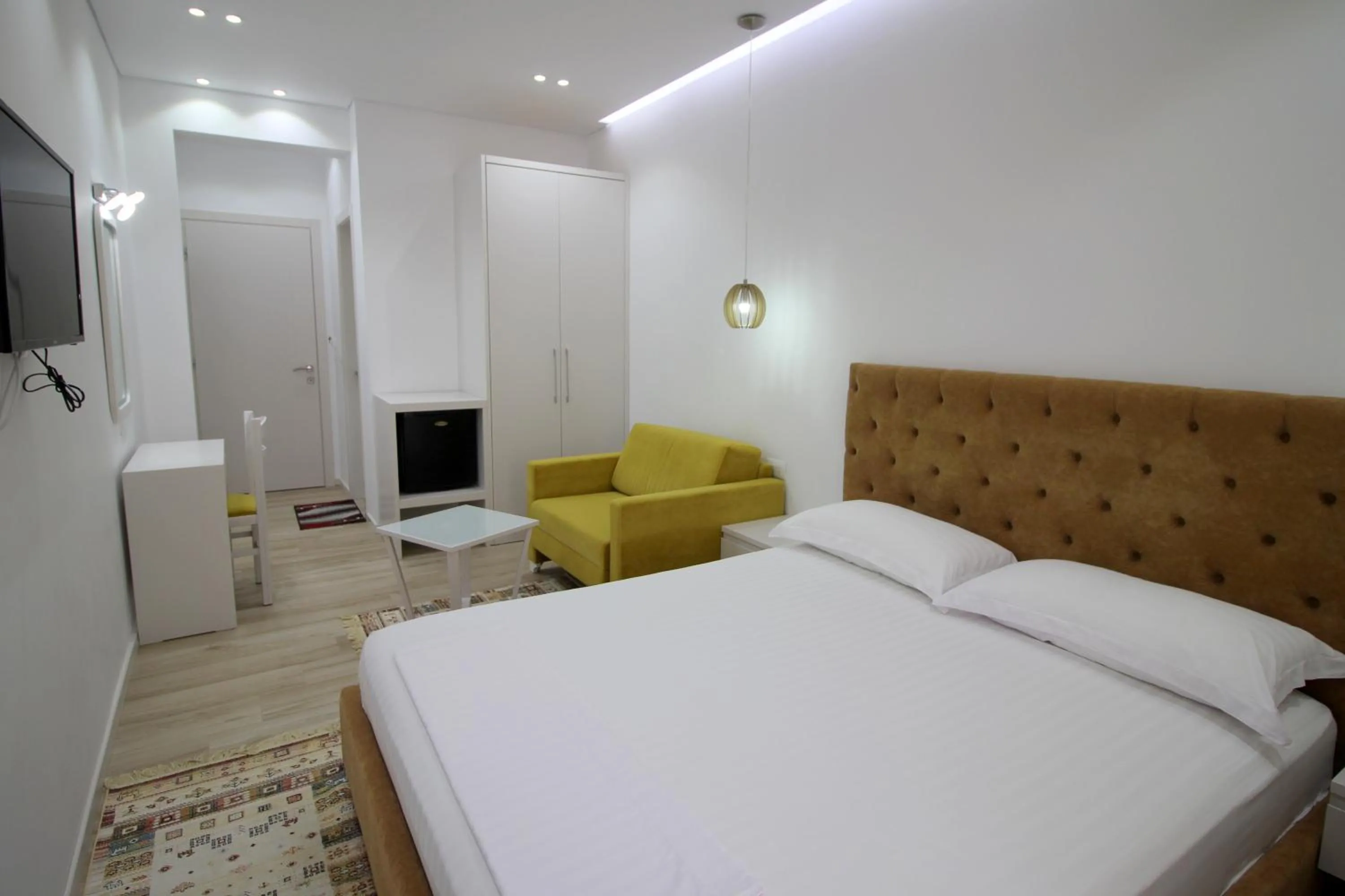 Elena Hotel