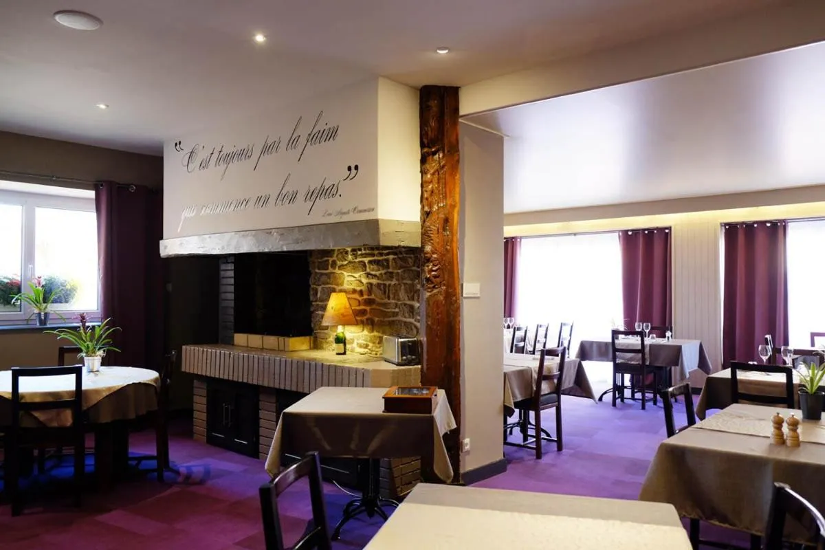 Restaurant/places to eat in Hotel Restaurant SPA "Le Relais Des Moines - Logis de France"