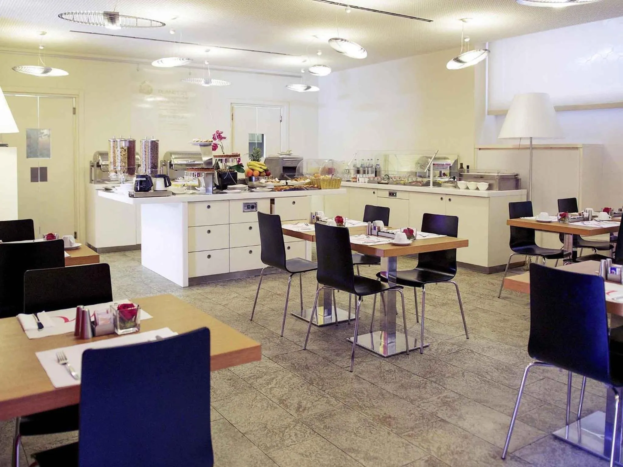 Lounge or bar in Hotel Mercure Milano Solari