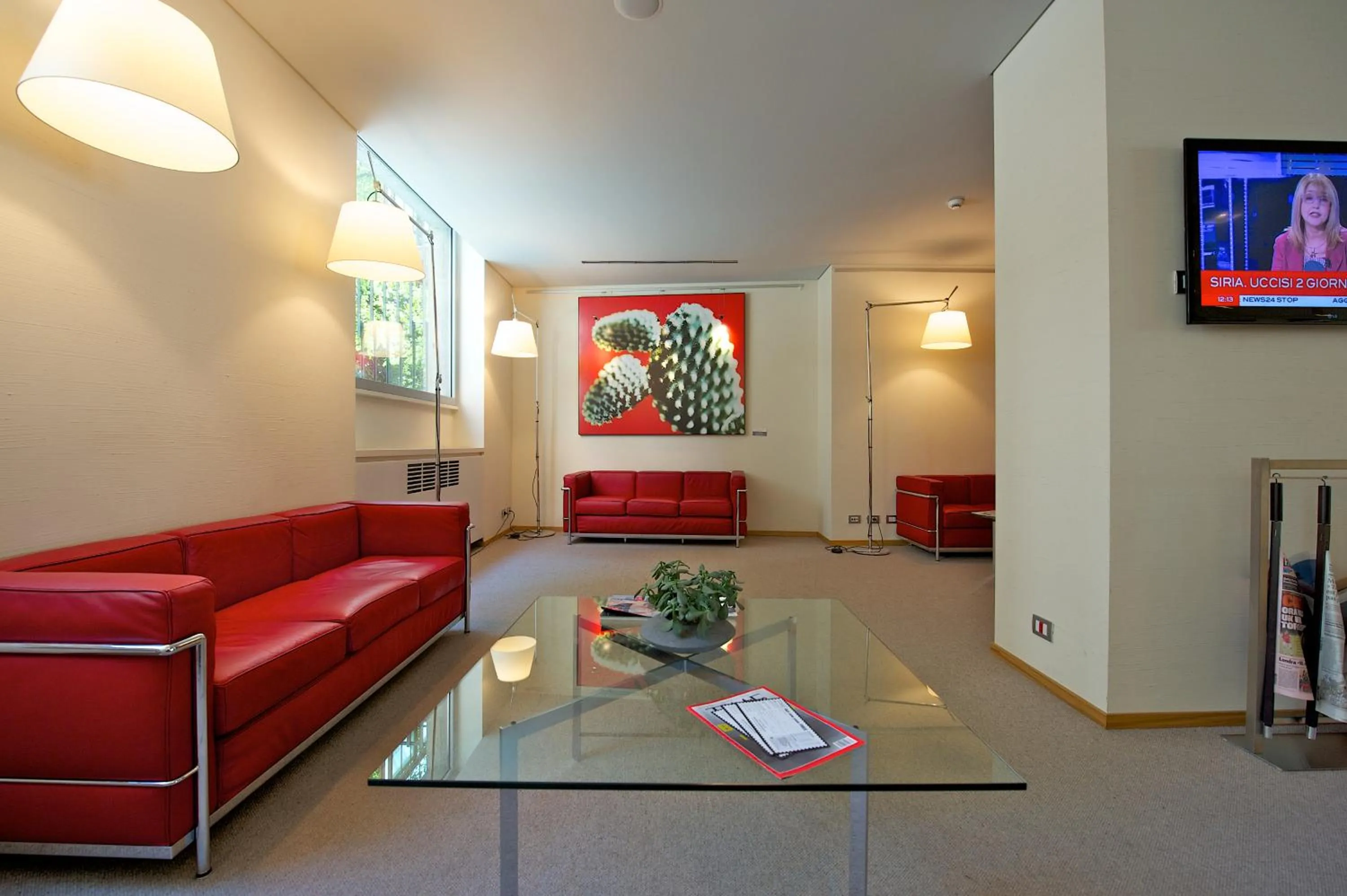 Lobby or reception in Hotel Mercure Milano Solari