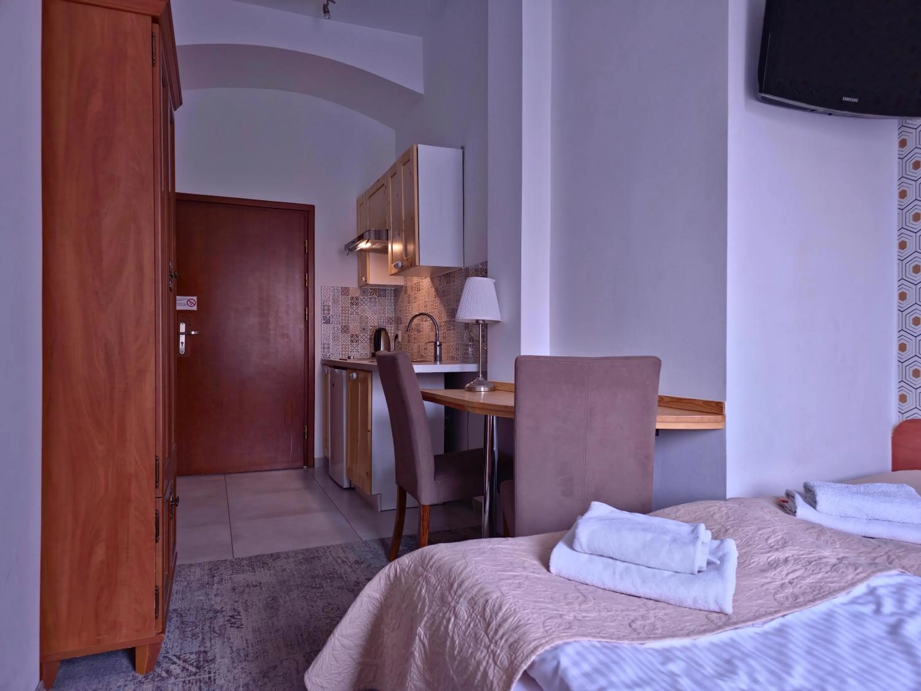 Photo of the whole room, Bed in Apartamenty Velvet