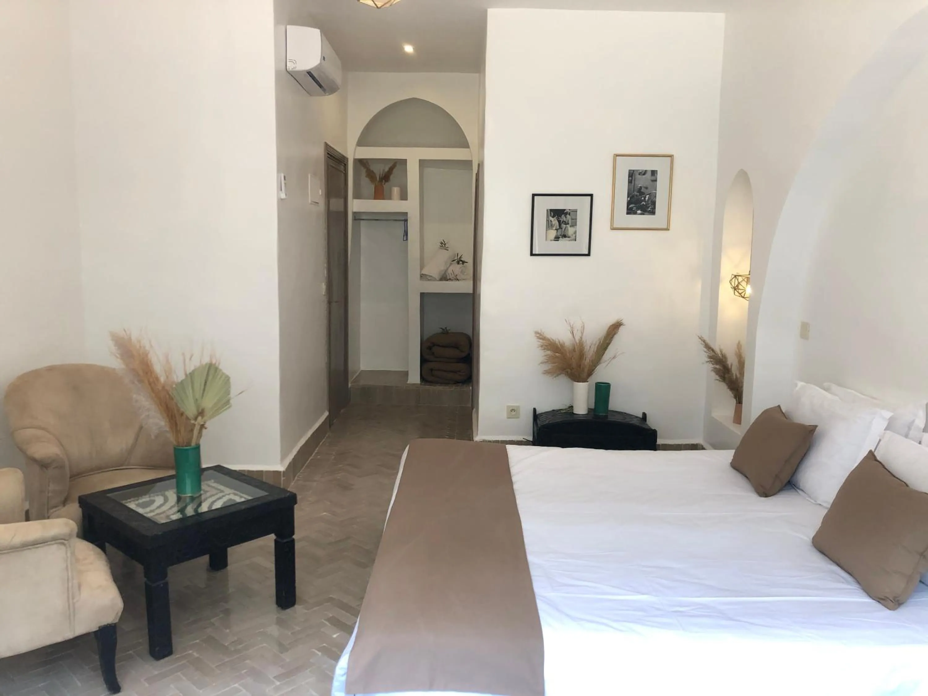 Bed in Ksar Shama - Atlas Mountain Escape