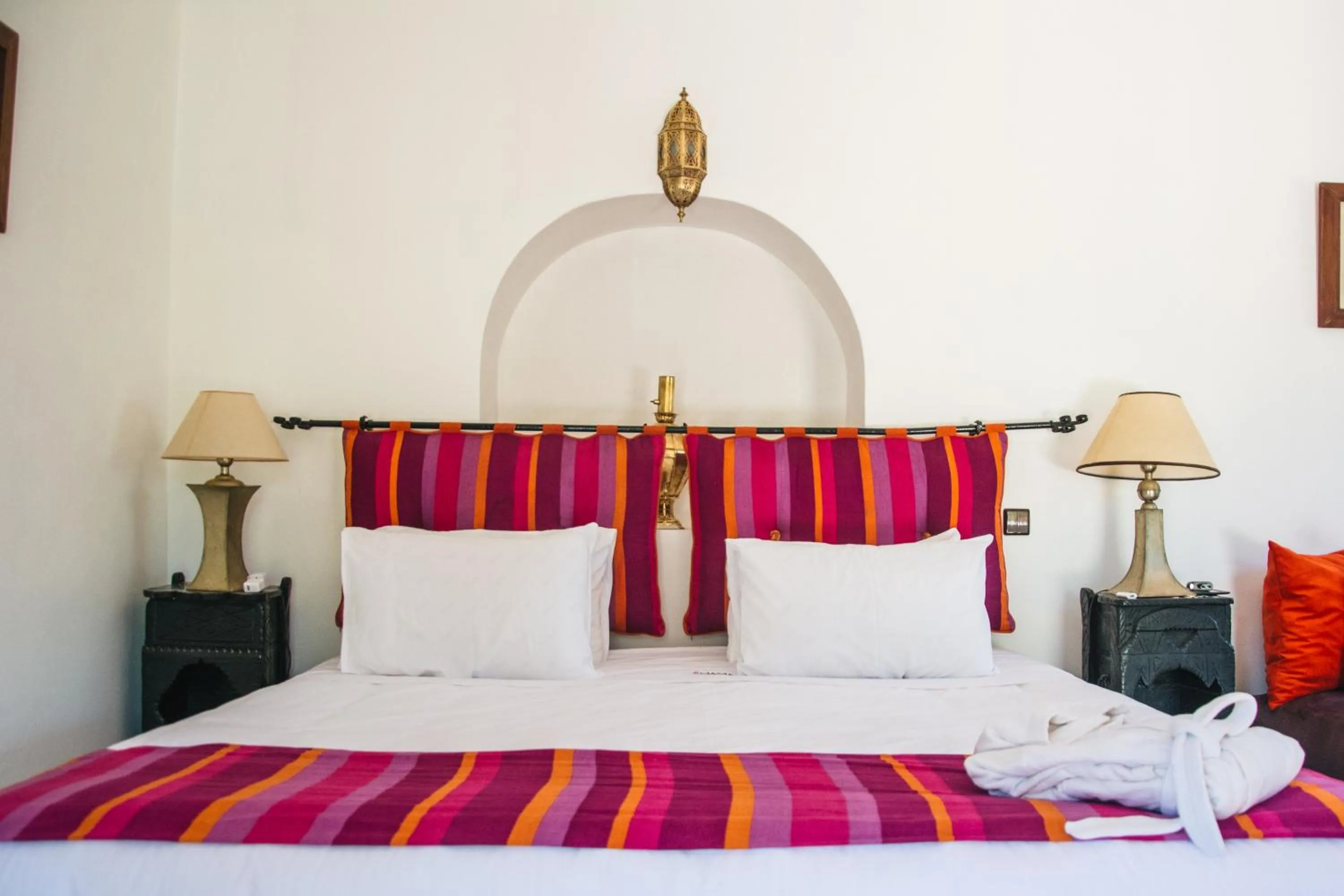 Bed in Ksar Shama - Atlas Mountain Escape