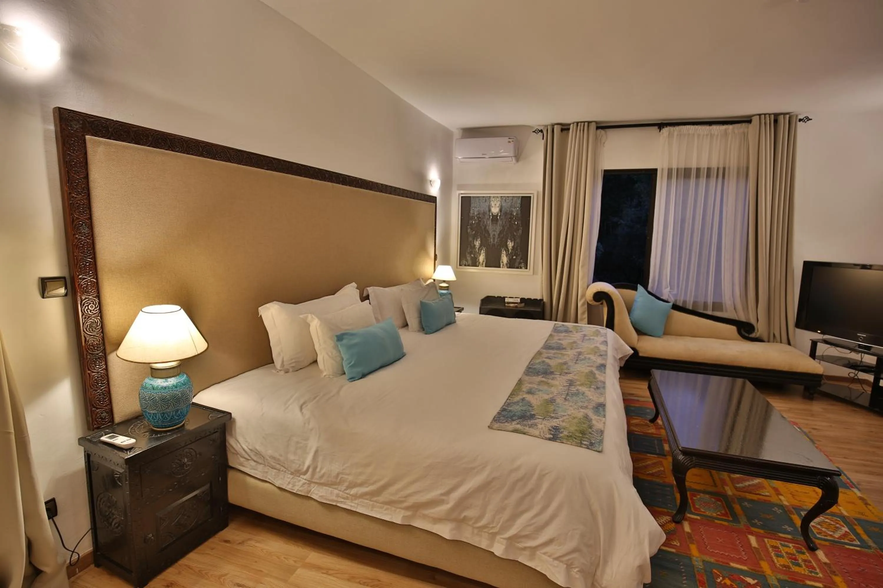 Bed in Ksar Shama - Atlas Mountain Escape