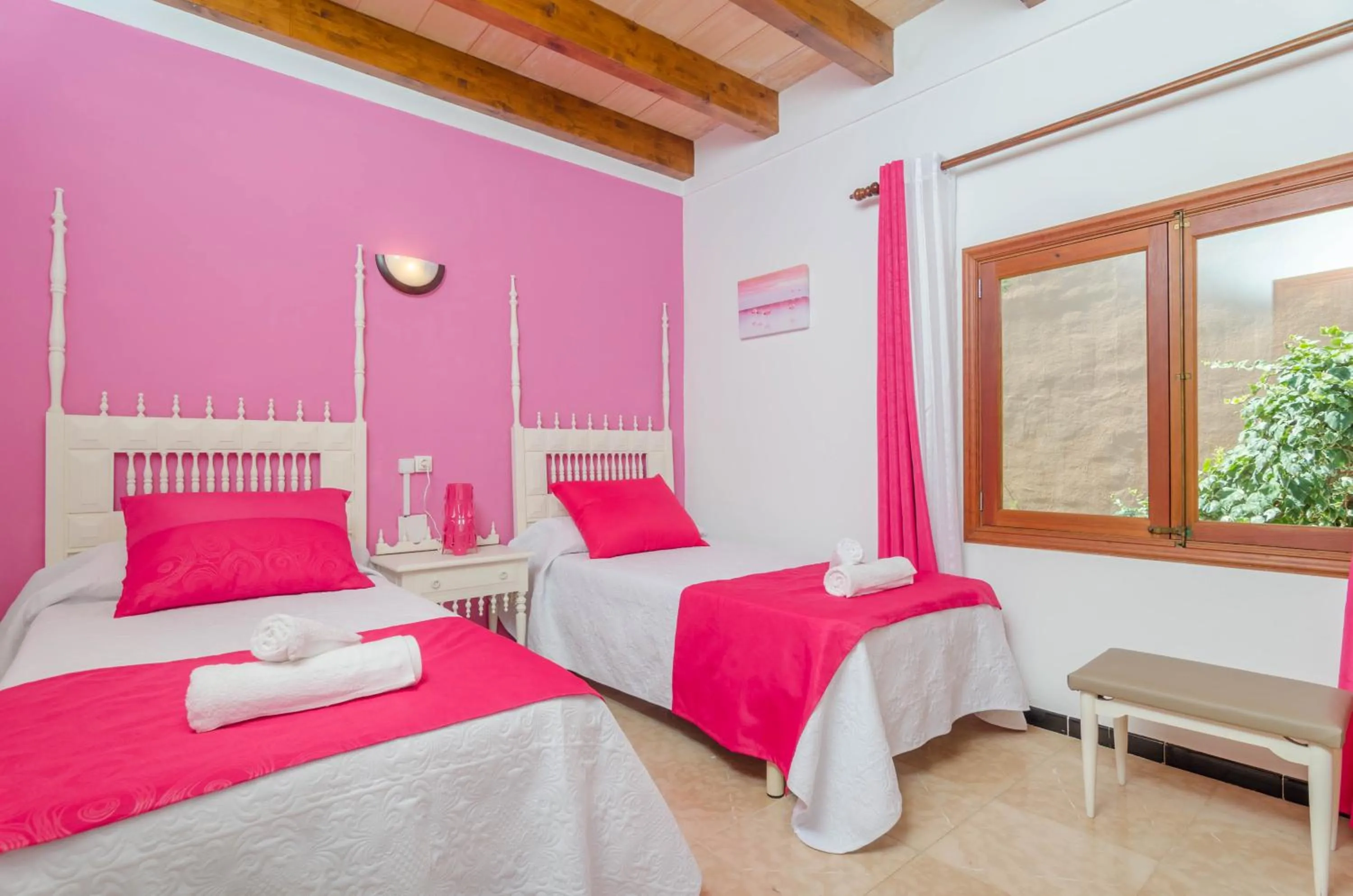 Bedroom, Bed in Can Pedro Ros