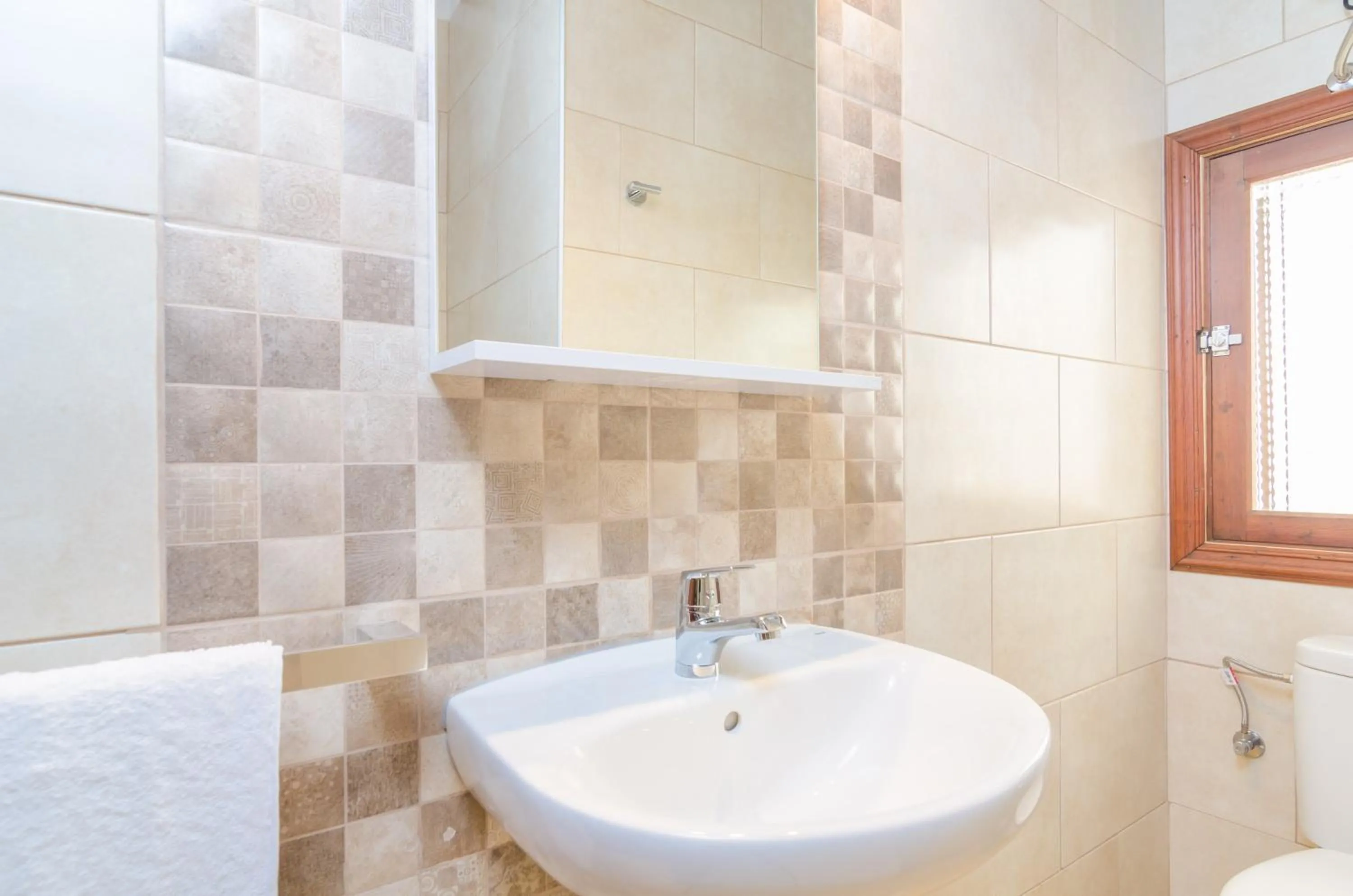 Bathroom in Can Pedro Ros