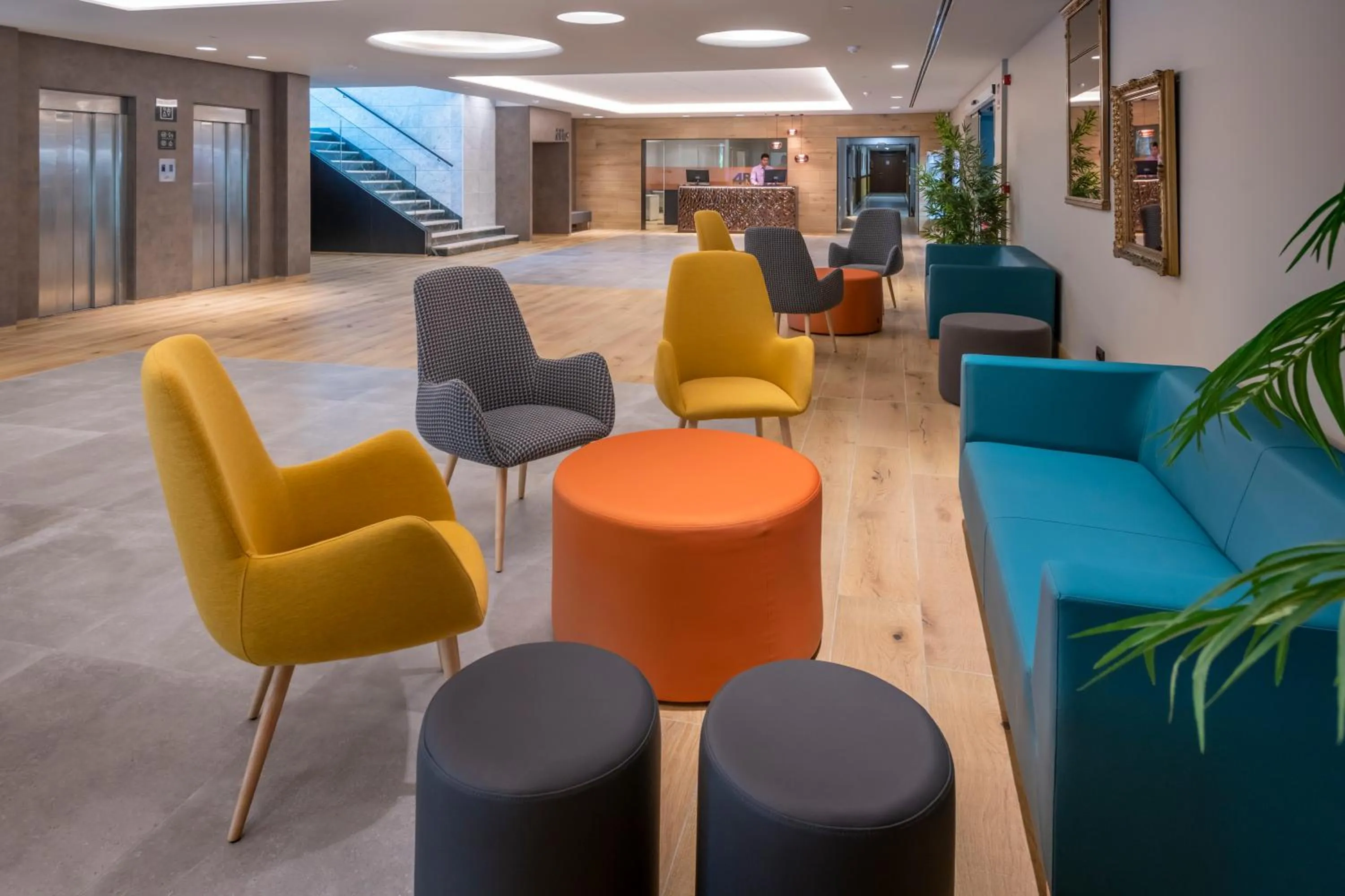 Area and facilities in 4R Gran Europe