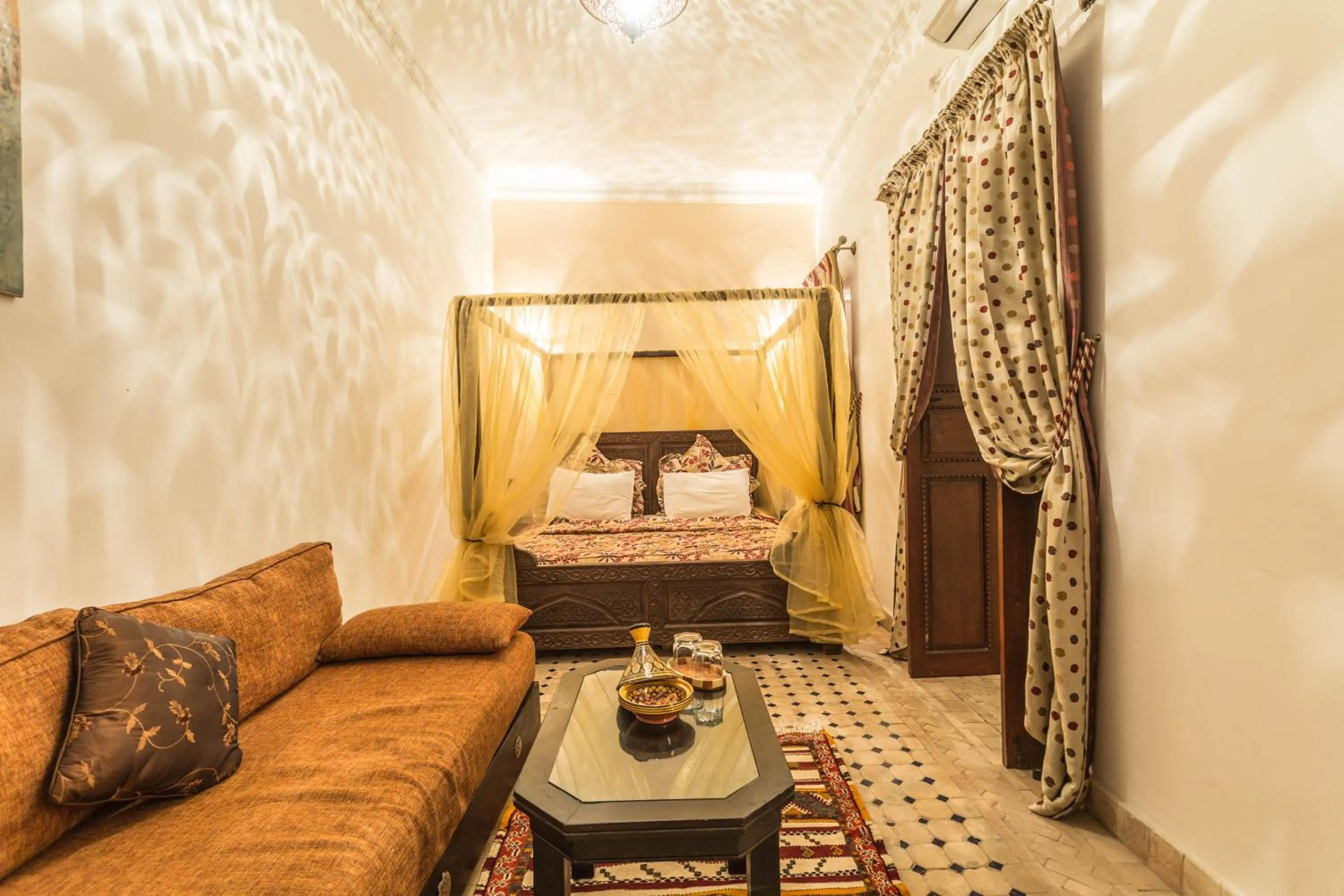 Bed in Riad Nasreen