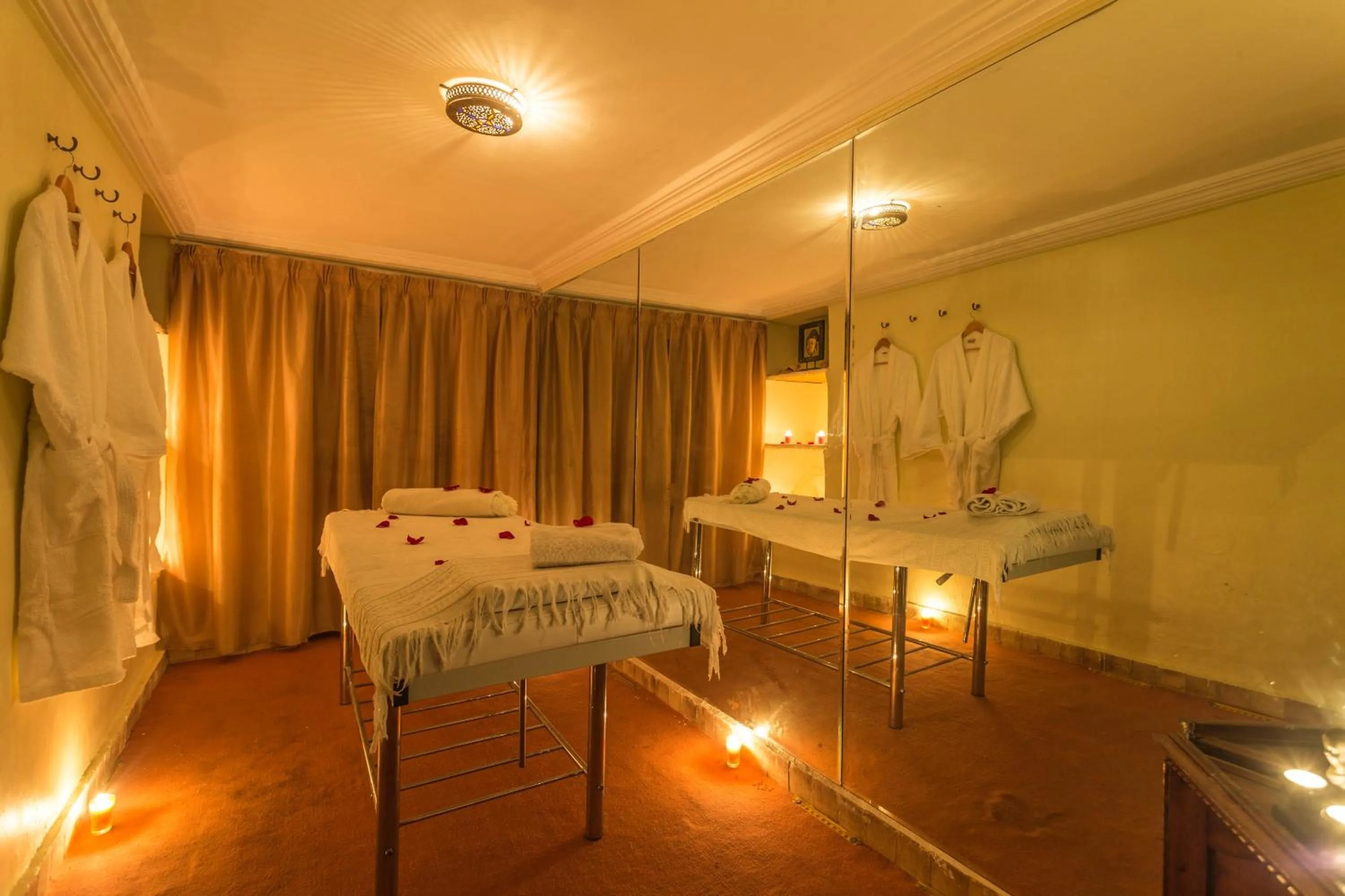 Massage in Riad Nasreen