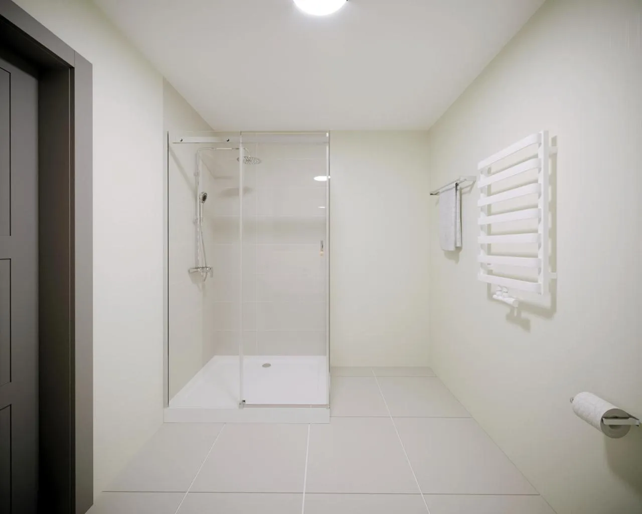 Shower in Drevny Grad Park-hotel