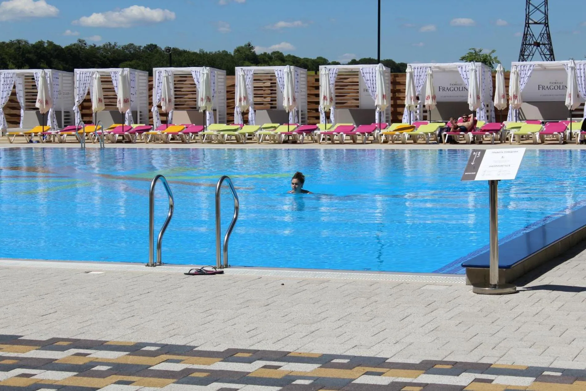 Swimming pool in Drevny Grad Park-hotel