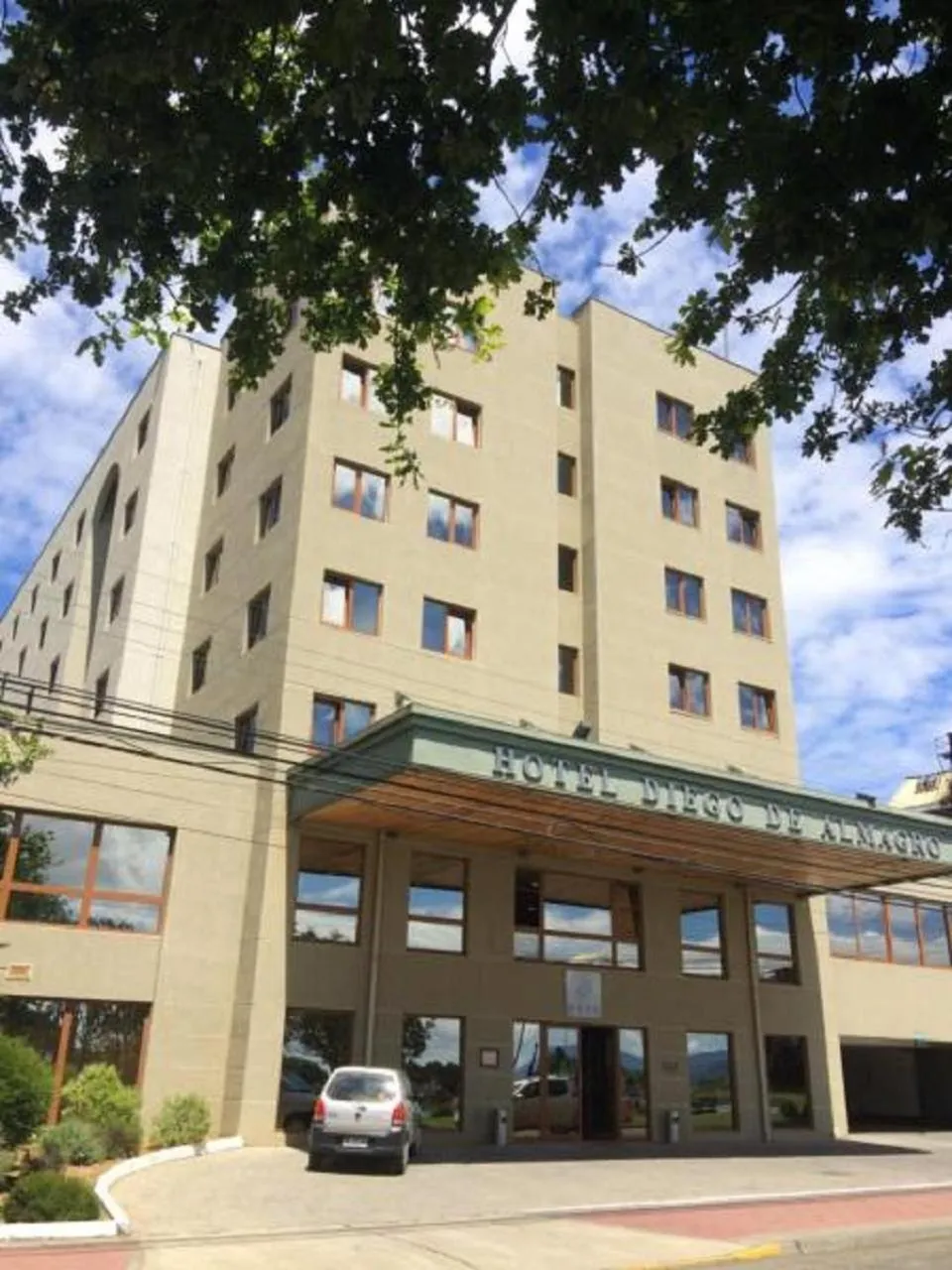 Facade/entrance in Hotel Diego de Almagro Valdivia