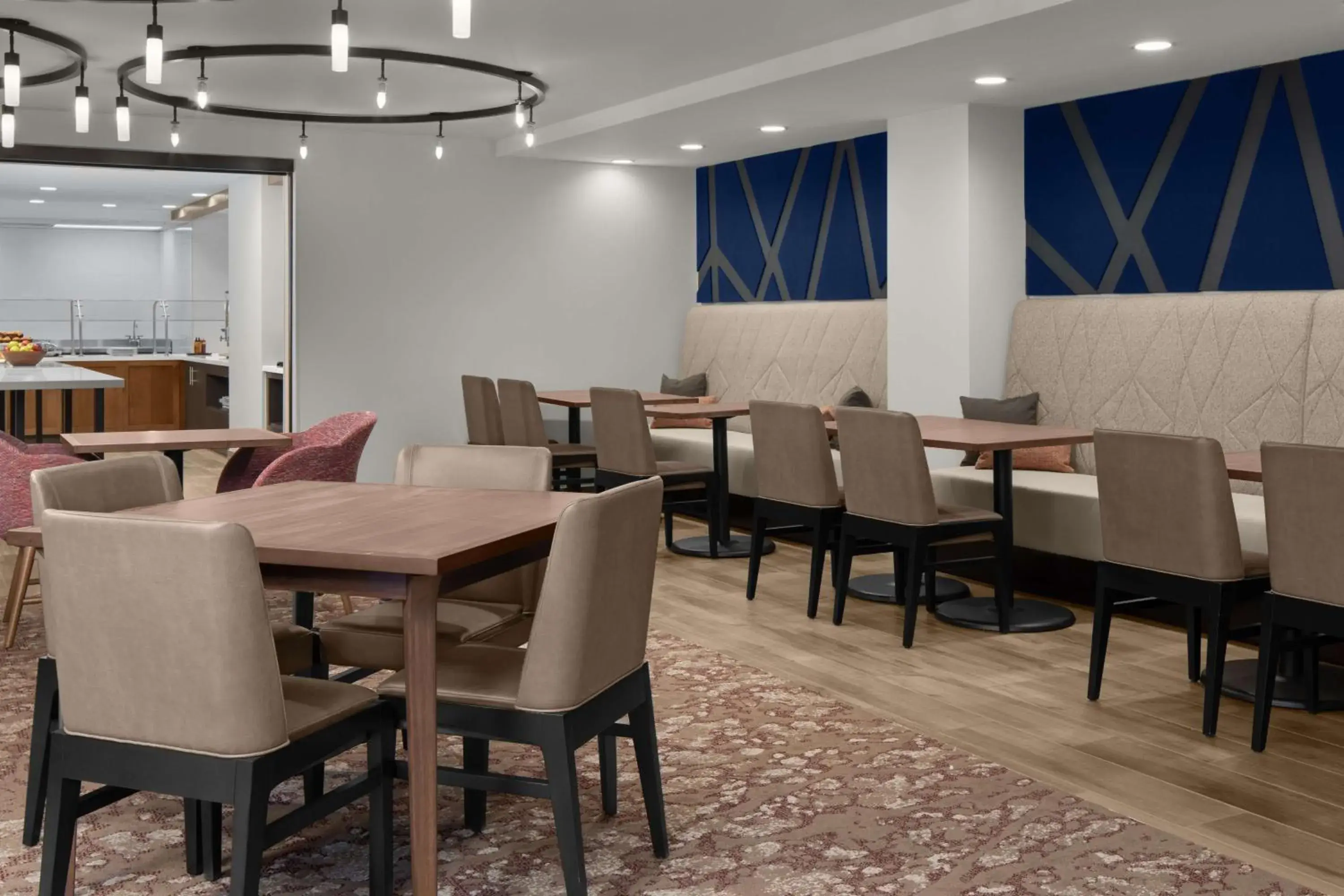 Breakfast in Hilton Garden Inn Bethesda Downtown Breakfast in Hilton Garden Inn Bethesda Downtown