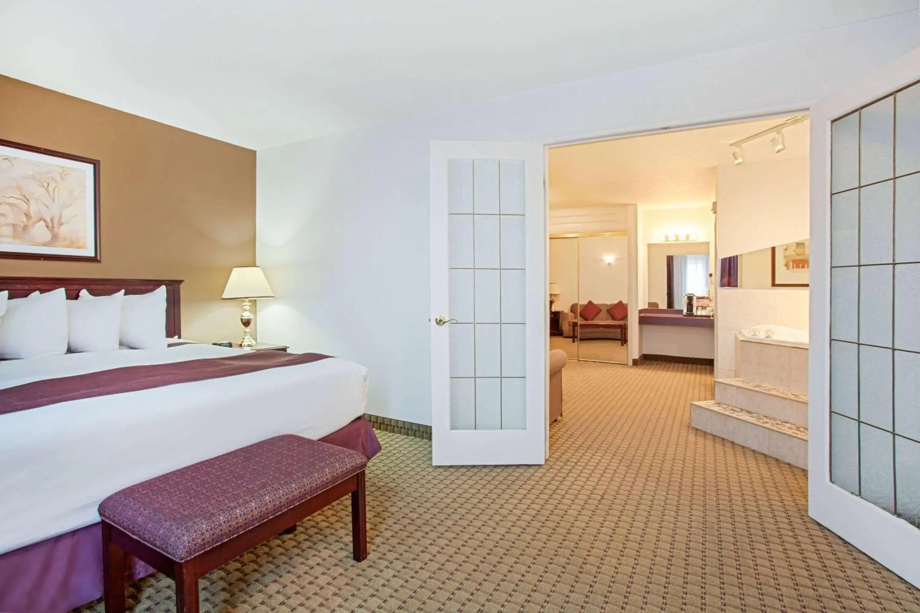 Bed in Ramada by Wyndham Red Deer Hotel & Suites Bed in Ramada by Wyndham Red Deer Hotel & Suites