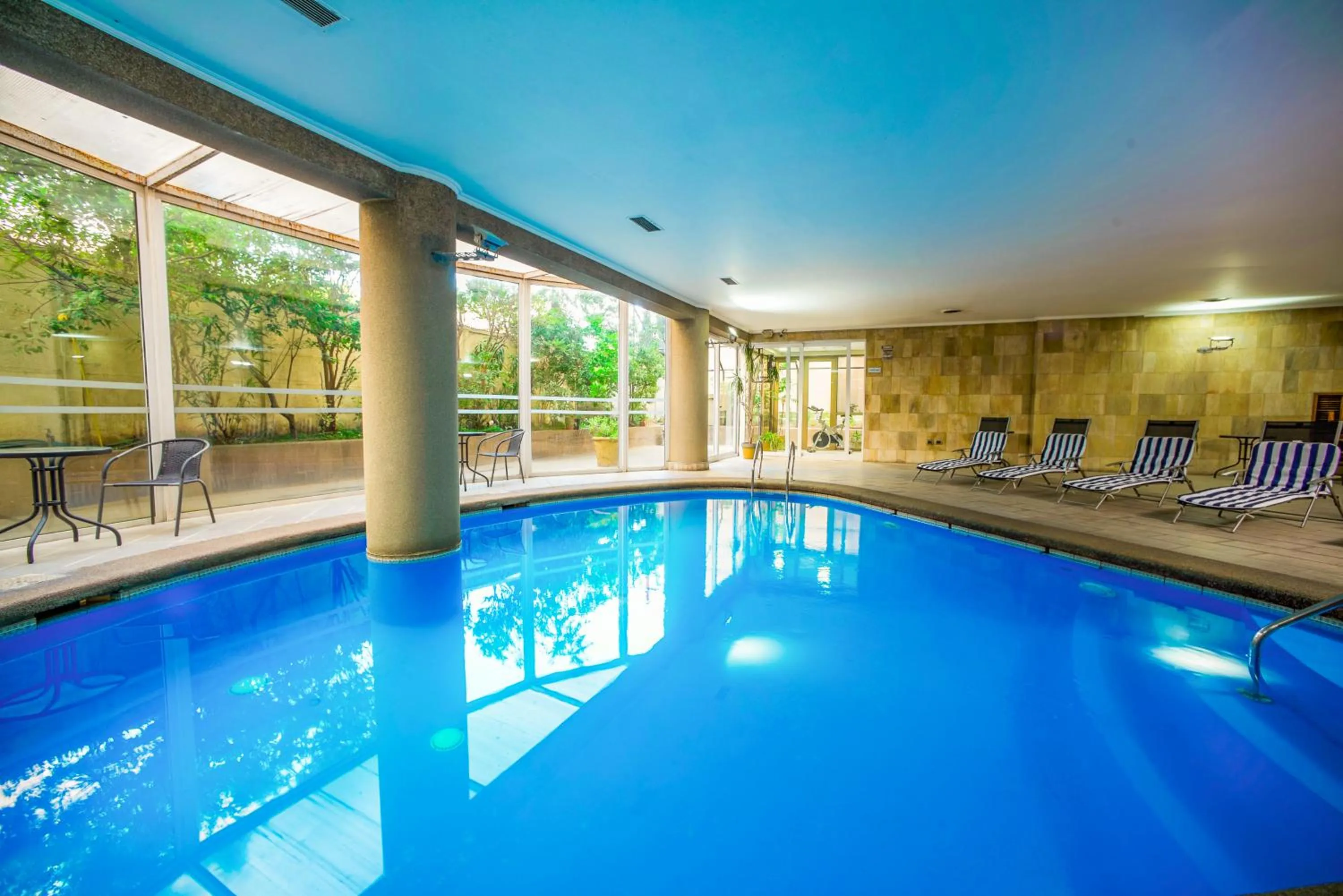 Swimming pool in Hotel Diego de Almagro Concepción