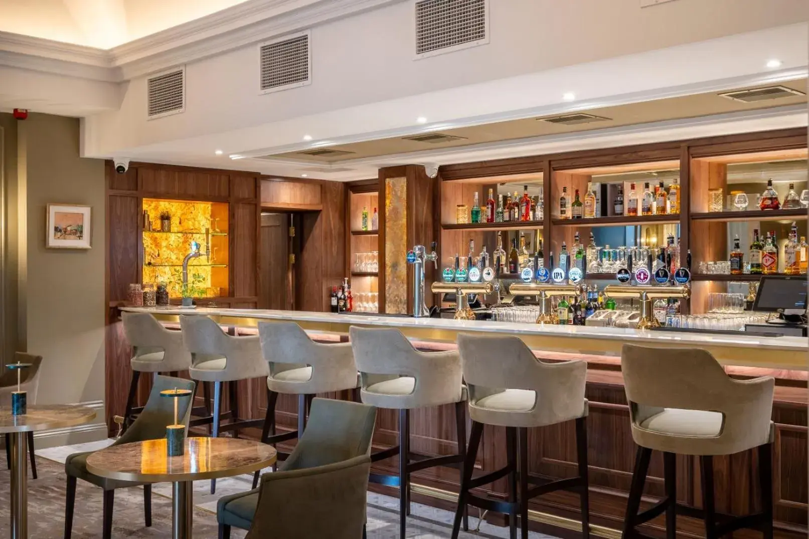 Lounge or bar in Brandon House Hotel Lounge or bar in Brandon House Hotel