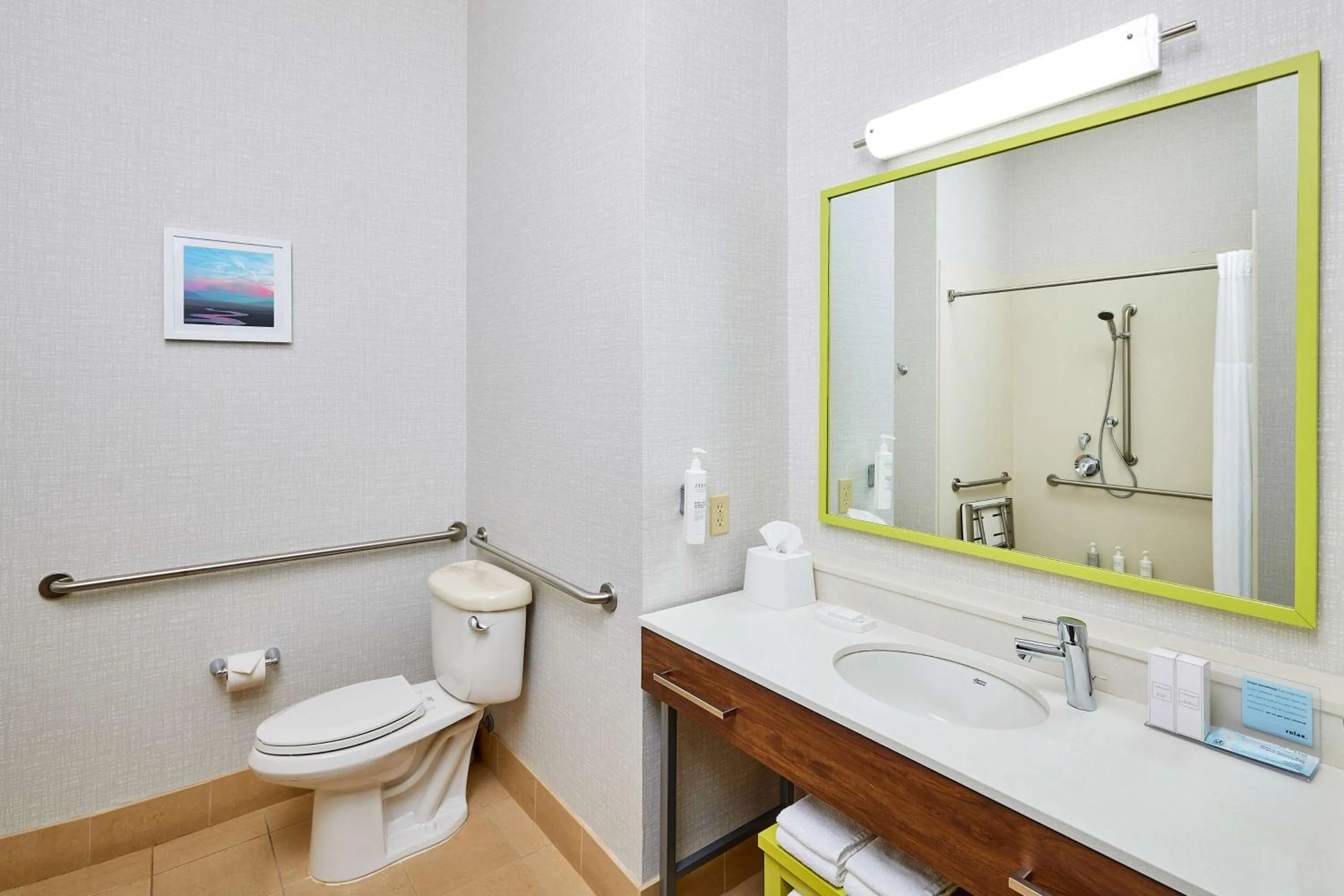 Bathroom in Hampton Inn & Suites Ridgecrest