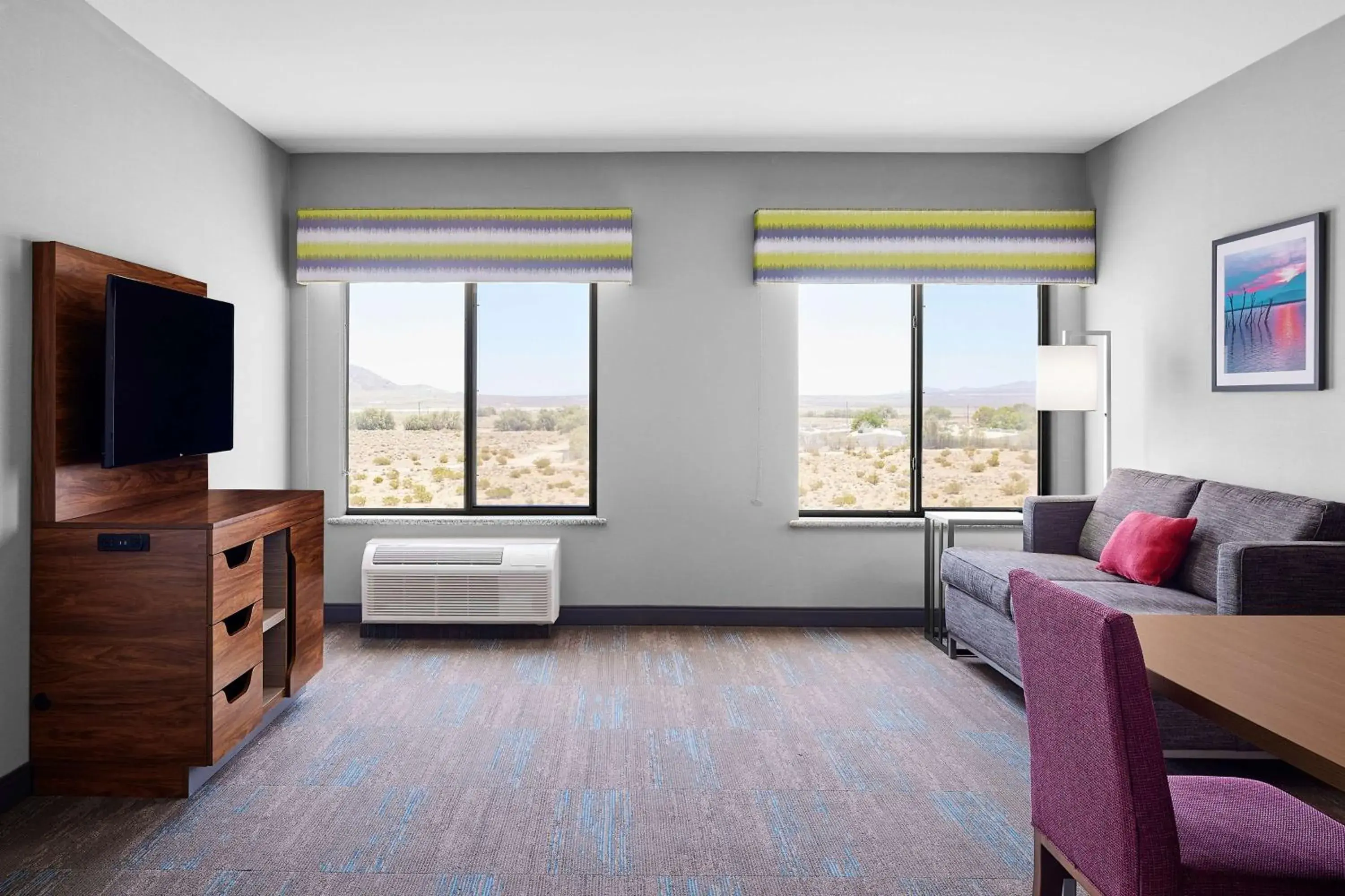 Living room, Bed in Hampton Inn & Suites Ridgecrest Living room, Bed in Hampton Inn & Suites Ridgecrest