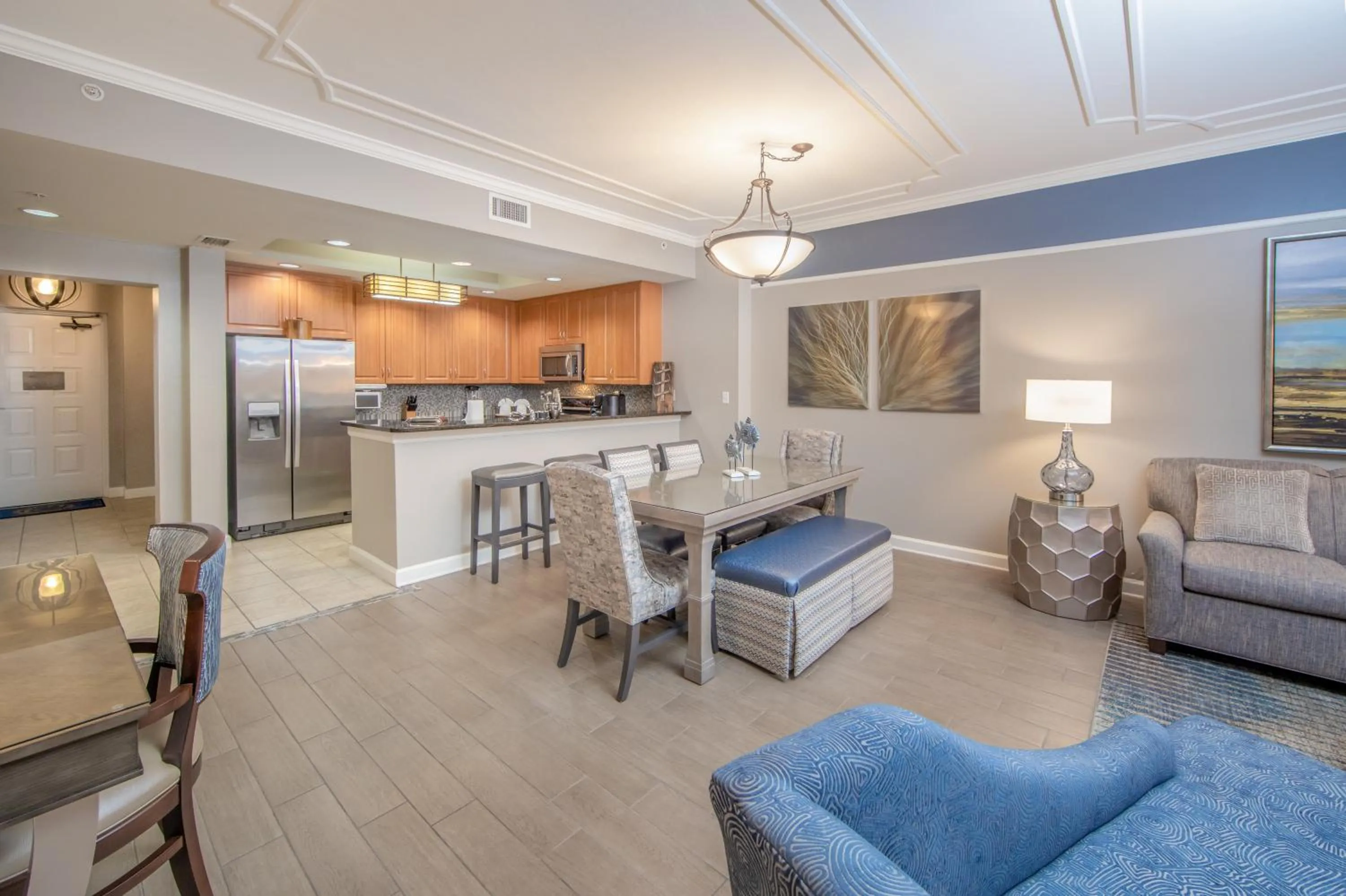 Photo of the whole room in Holiday Inn Club Vacations Sunset Cove Resort