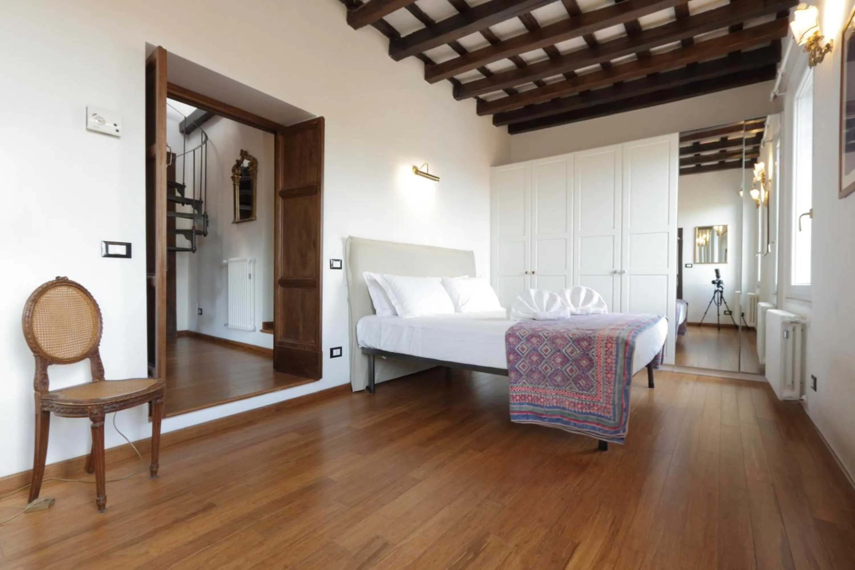 Bedroom in Garibaldi 2