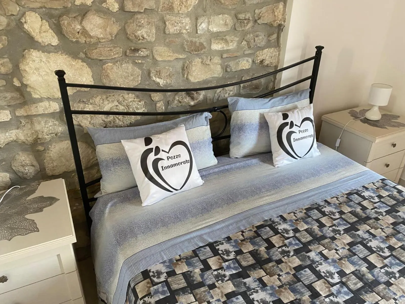 Bed in B&B Pozzo Innamorato
