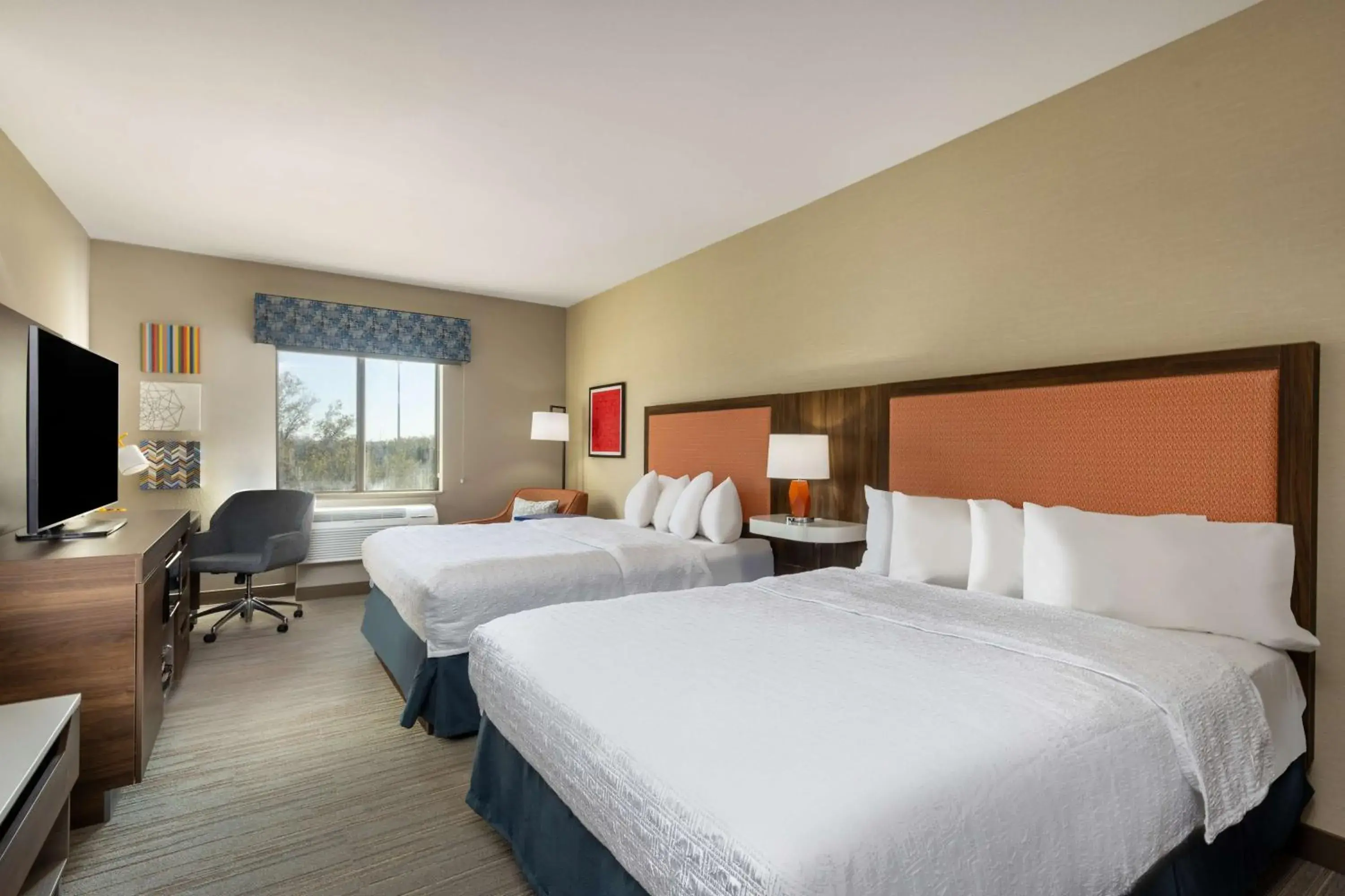 Bed in Hampton Inn & Suites Woodward Bed in Hampton Inn & Suites Woodward