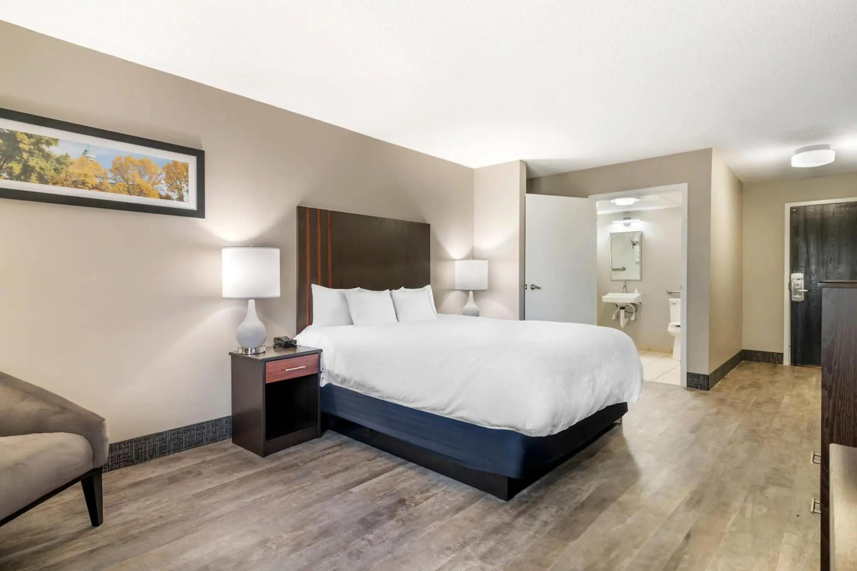 Bedroom, Bed in Black Bear Inn, an Ascend Collection Hotel Bedroom, Bed in Black Bear Inn, an Ascend Collection Hotel