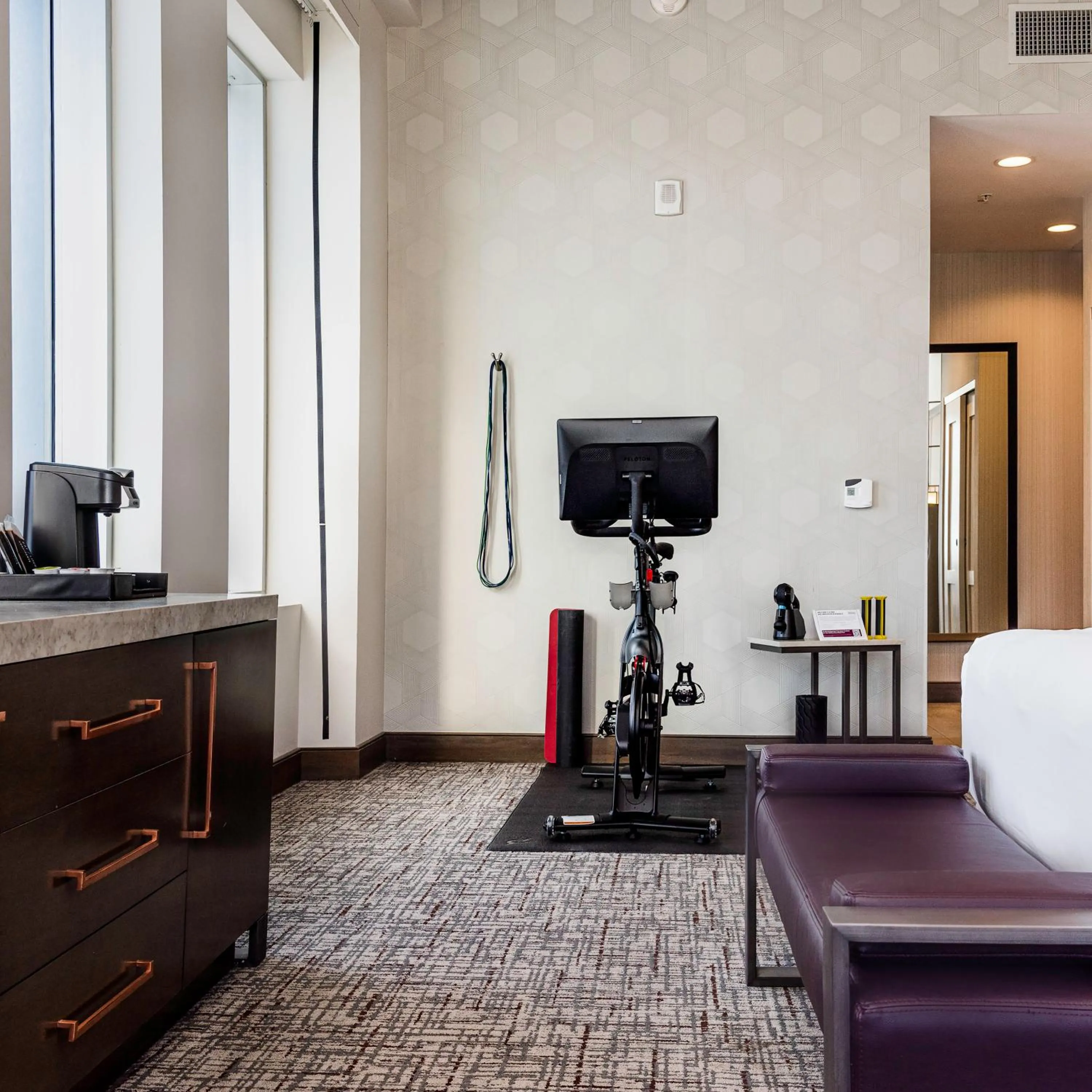 Fitness centre/facilities in H Hotel Los Angeles, Curio Collection By Hilton