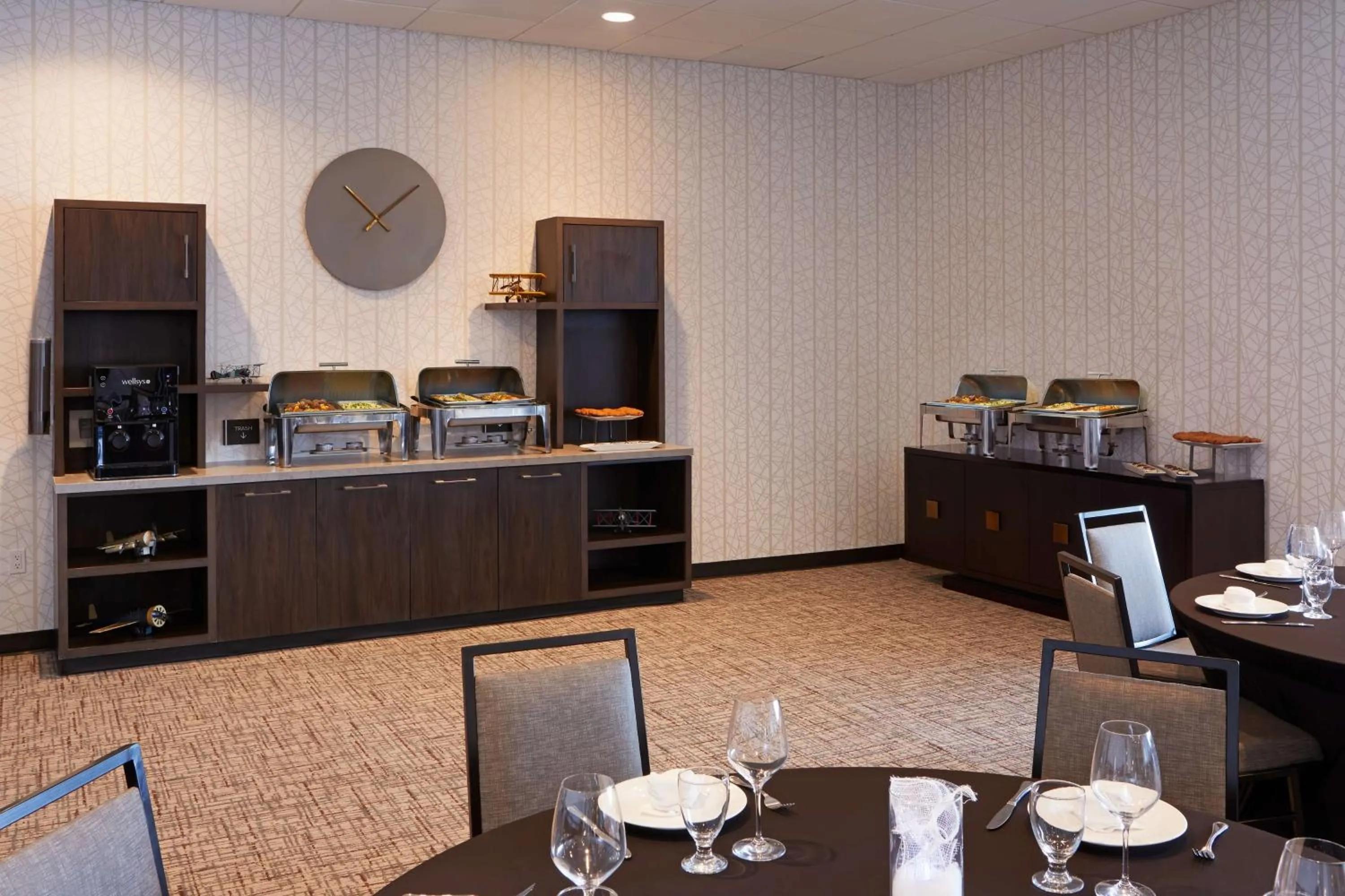Meeting/conference room in H Hotel Los Angeles, Curio Collection By Hilton