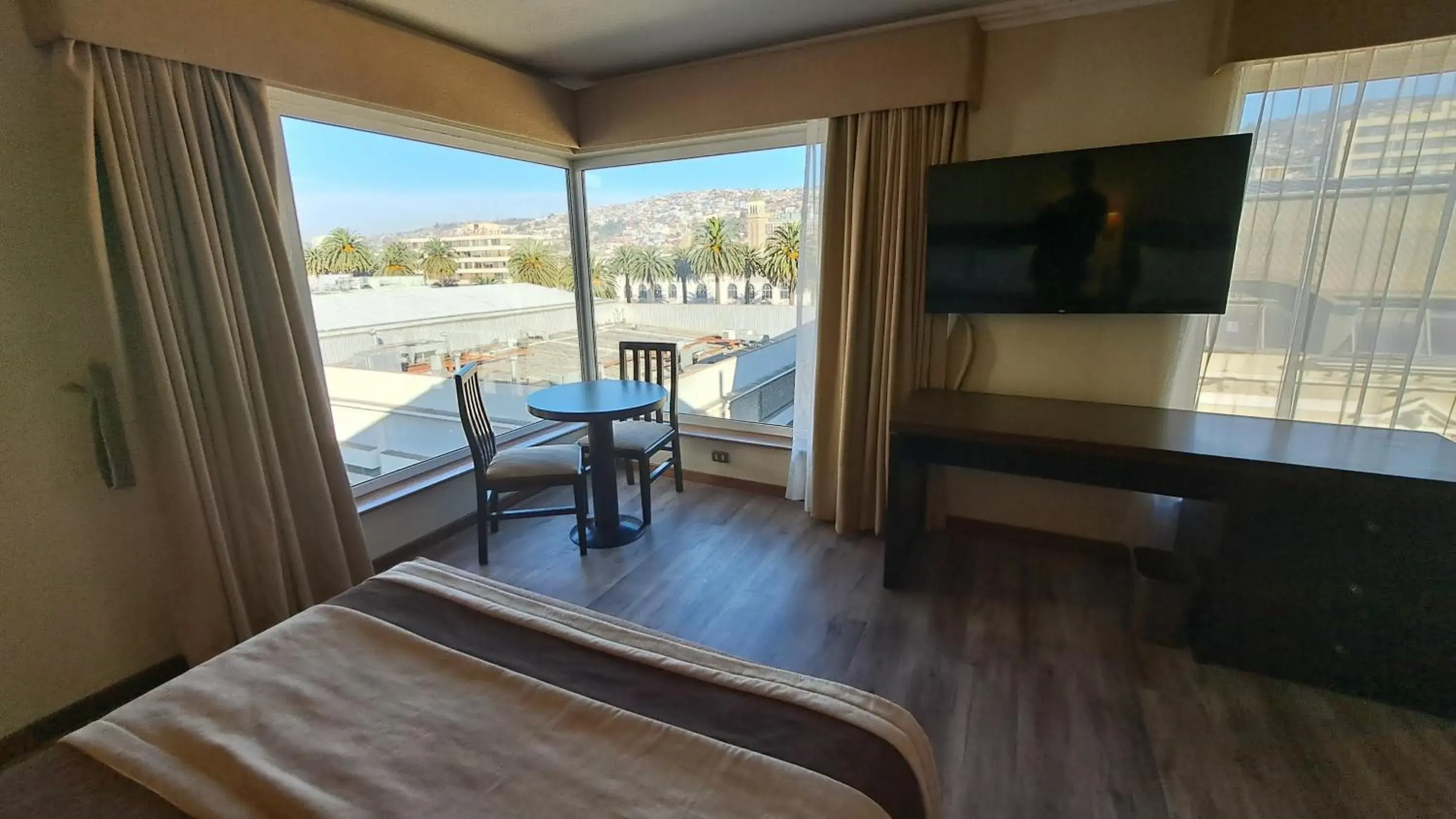 Bedroom, Bed in Hotel Diego de Almagro Valparaíso Bedroom, Bed in Hotel Diego de Almagro Valparaíso