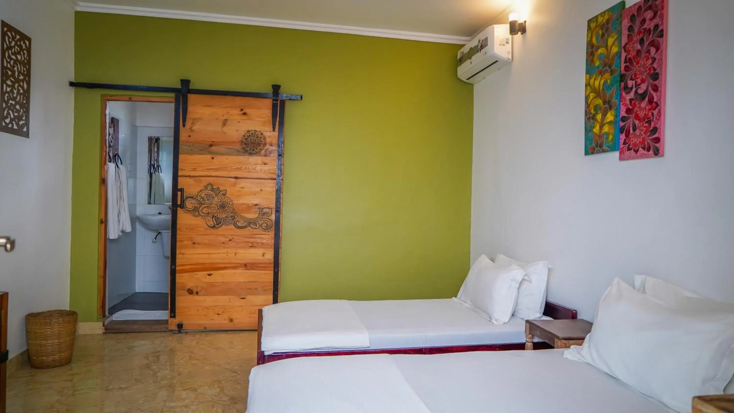 Twin Room with Private Bathroom in Nungwi House Twin Room with Private Bathroom in Nungwi House