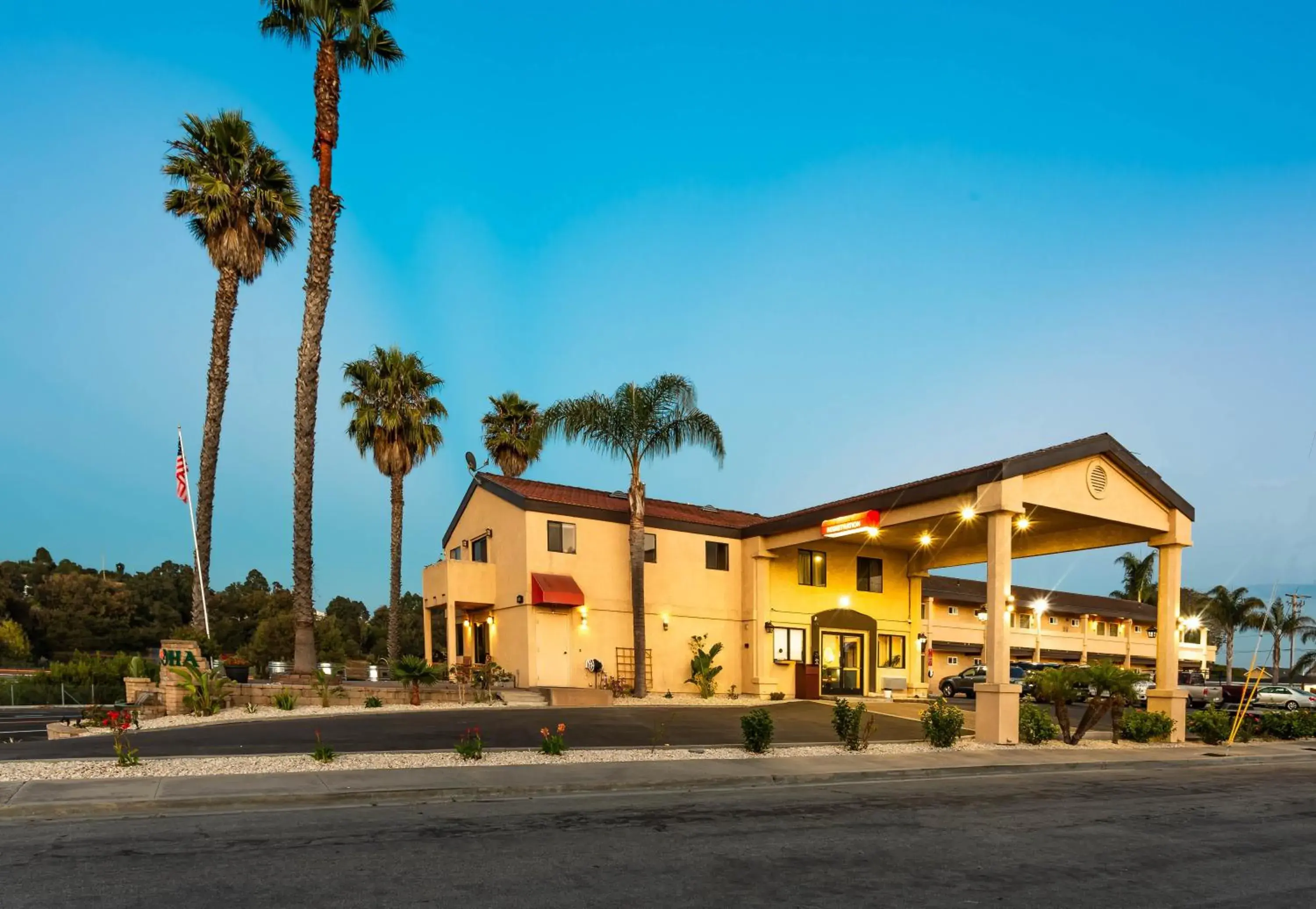 Property building in Aloha Inn Property building in Aloha Inn