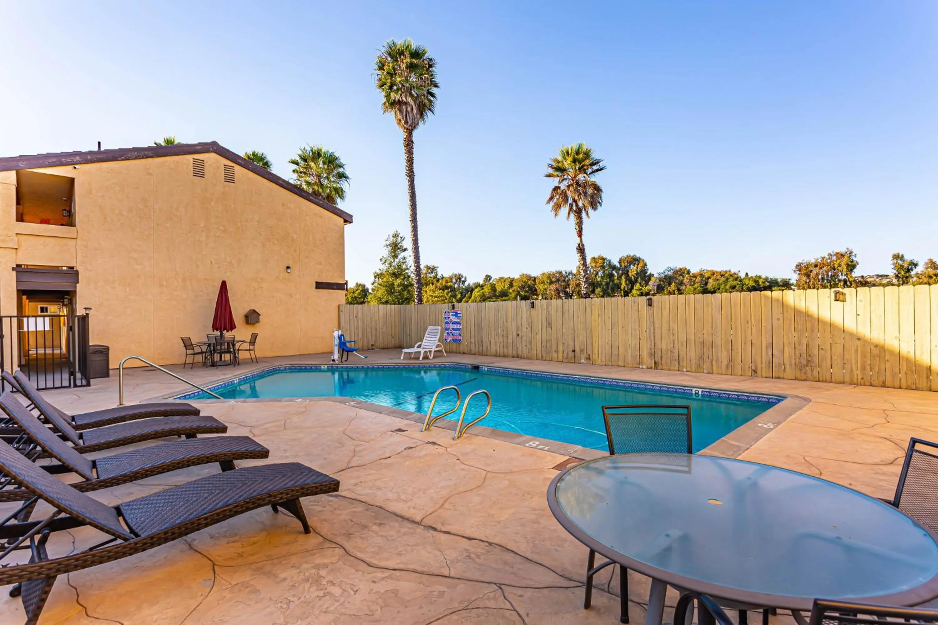 Pool view in Aloha Inn