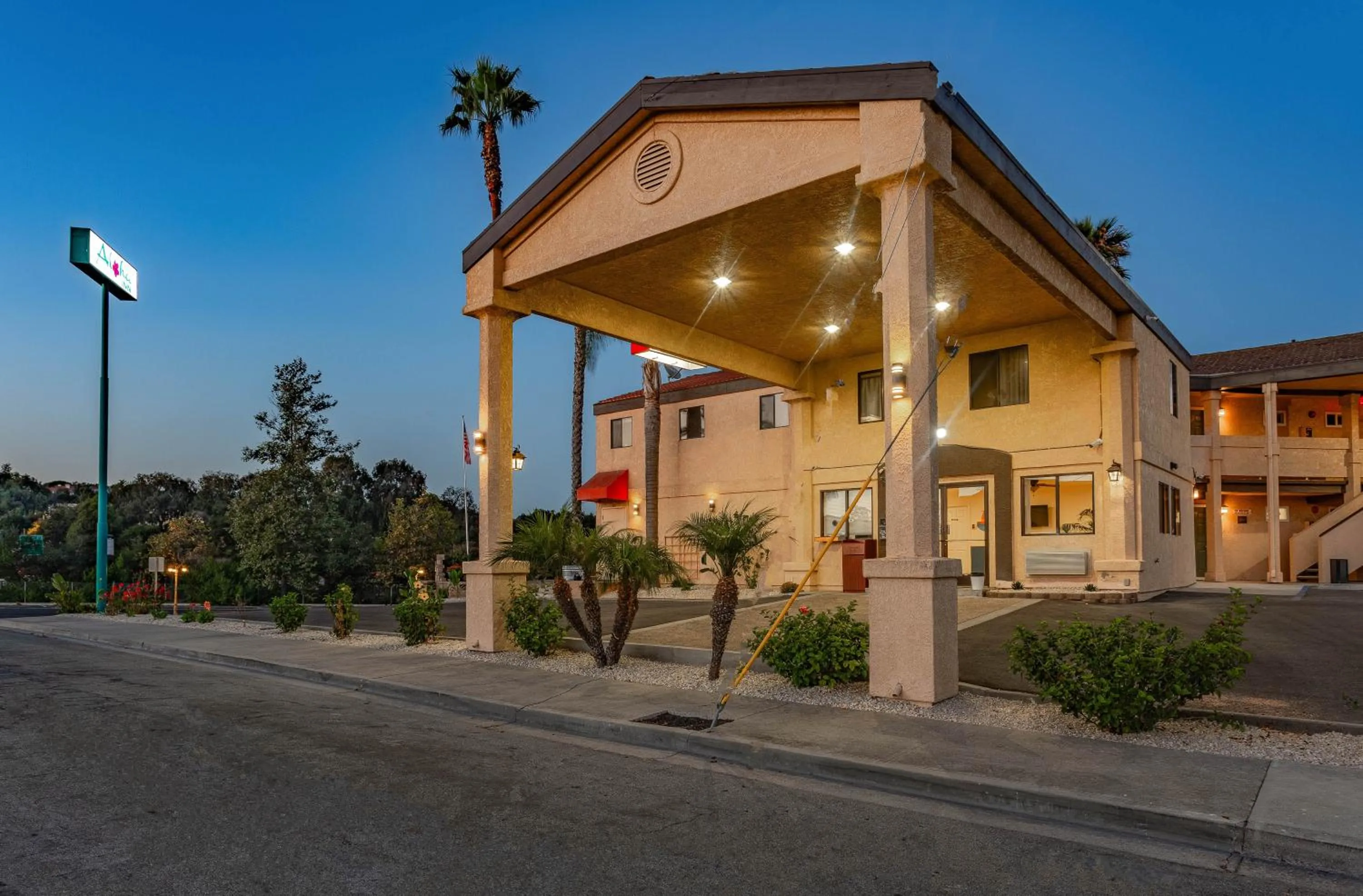 Property building in Aloha Inn