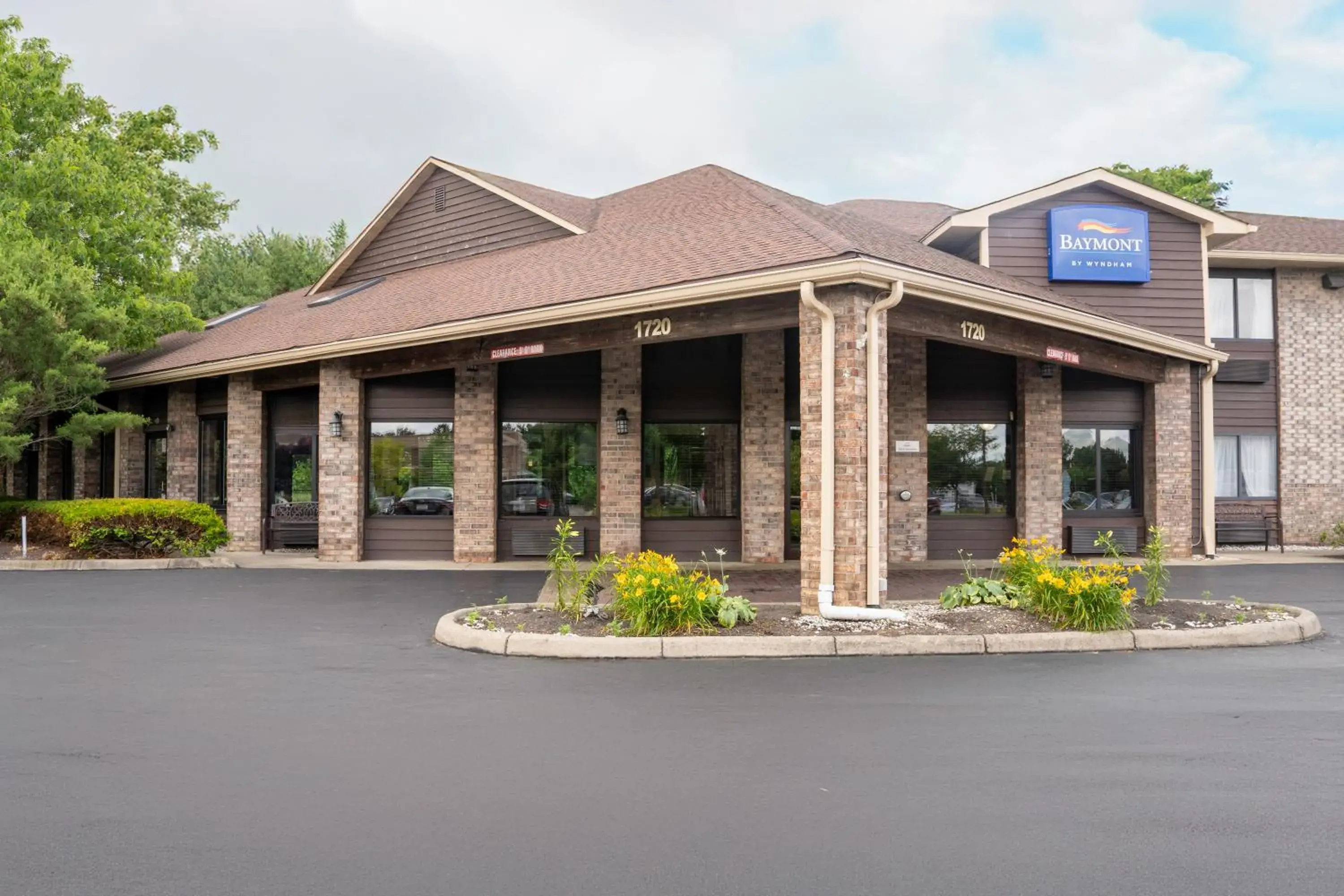 Property building in Baymont by Wyndham Delaware Property building in Baymont by Wyndham Delaware