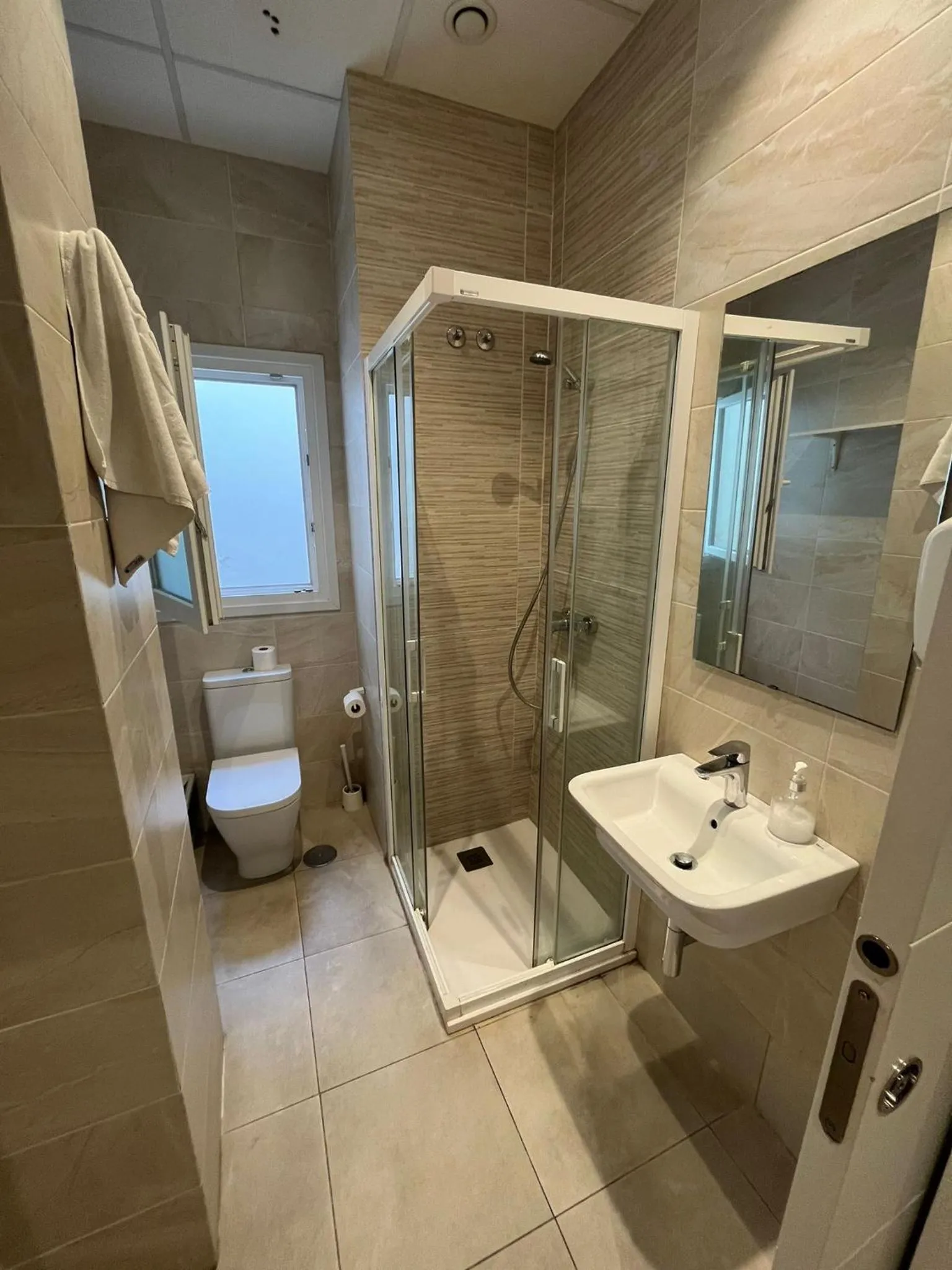 Shower in Hostel A2C