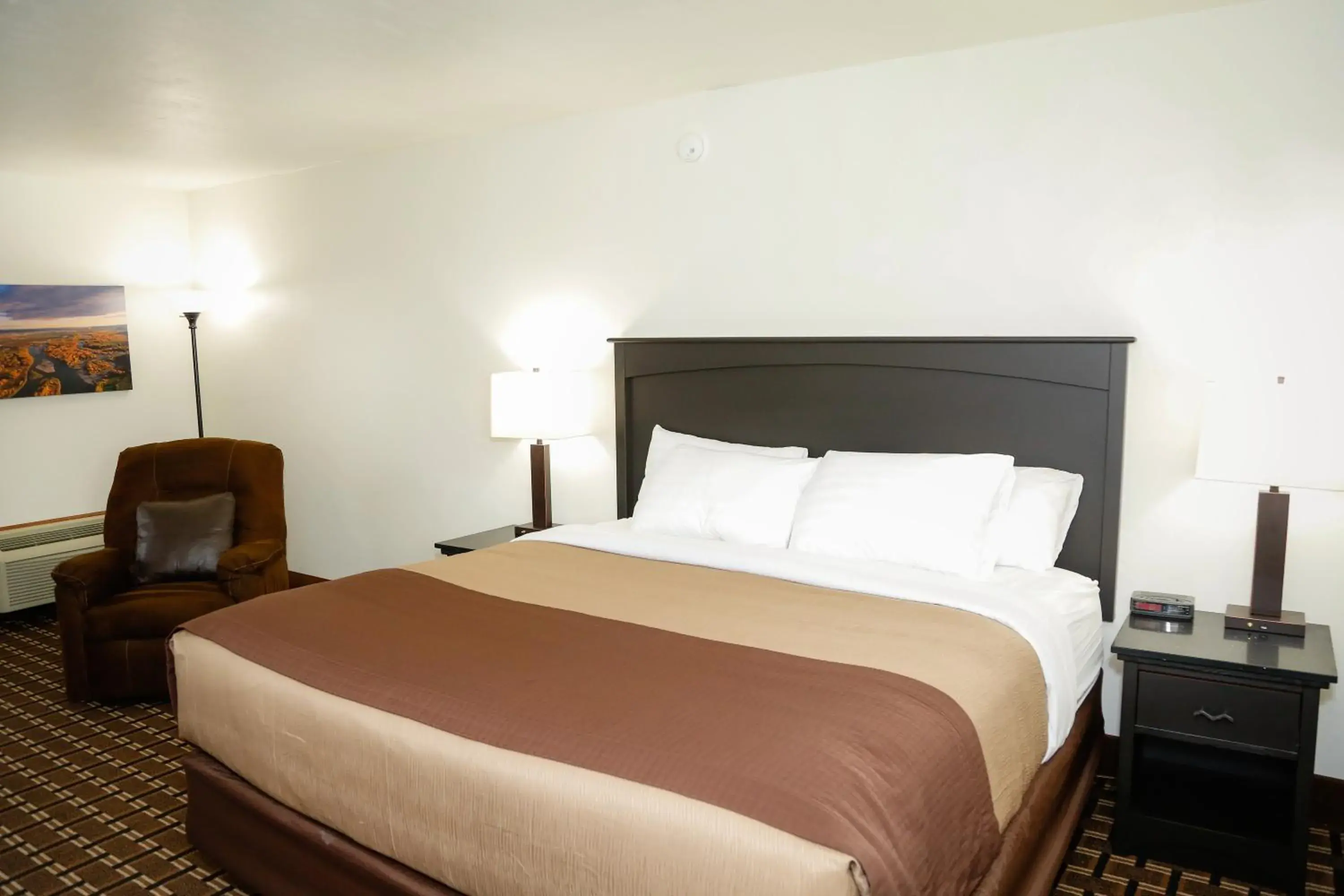 Bed in Billings Hotel & Convention Center Bed in Billings Hotel & Convention Center