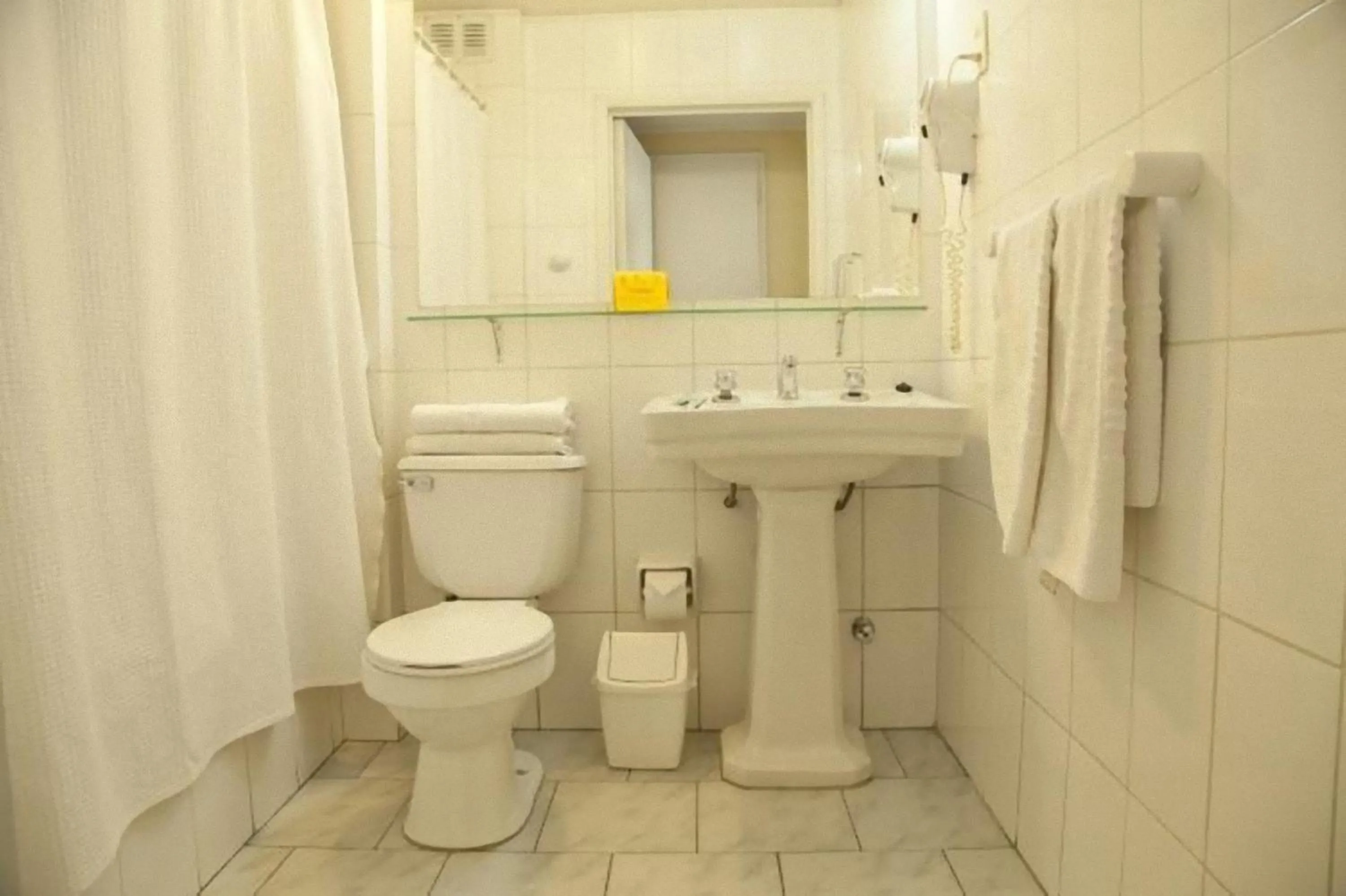 Toilet in Hotel Santa Lucia