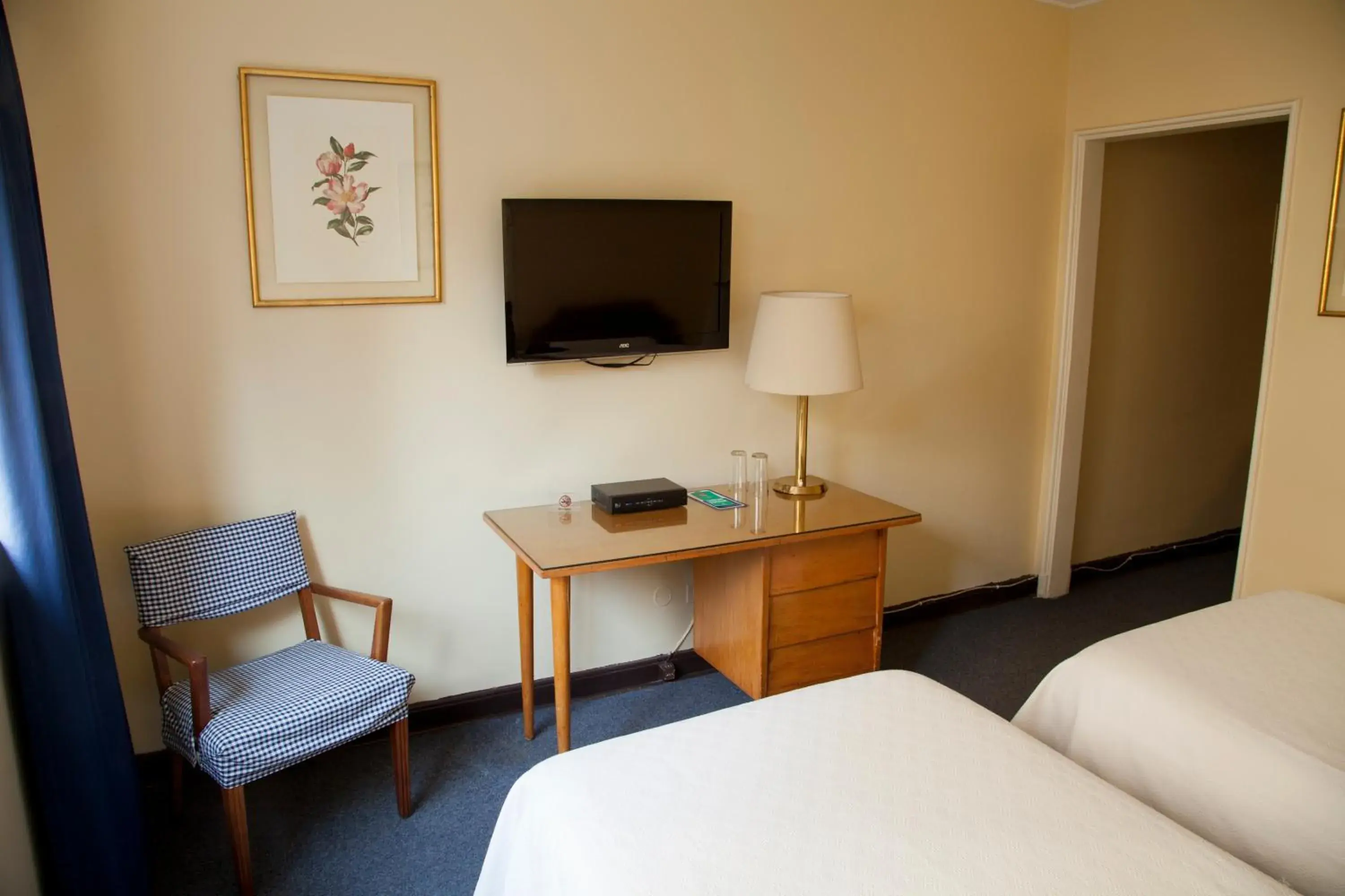 TV and multimedia, Bed in Hotel Santa Lucia TV and multimedia, Bed in Hotel Santa Lucia