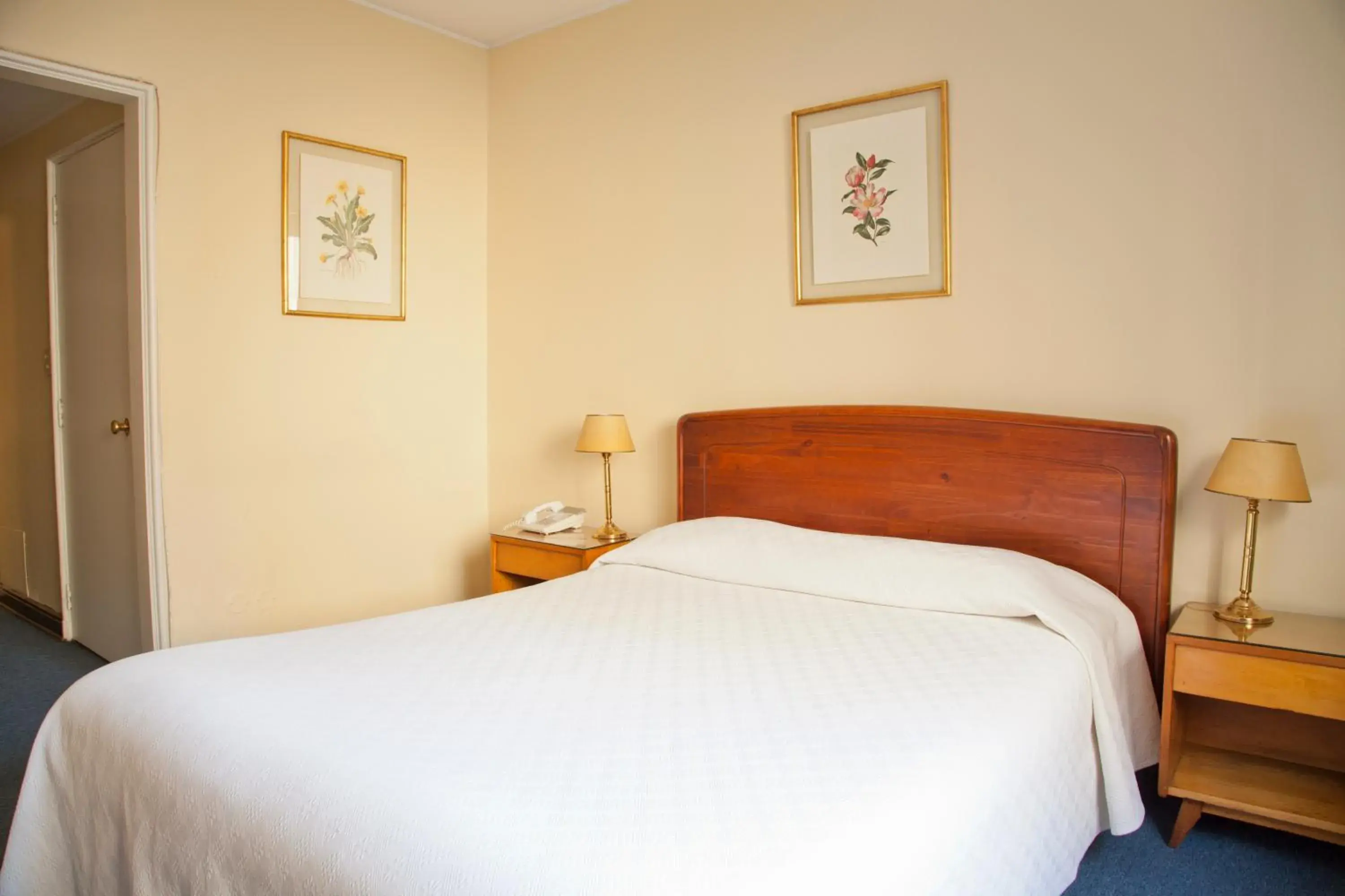 Bed in Hotel Santa Lucia Bed in Hotel Santa Lucia