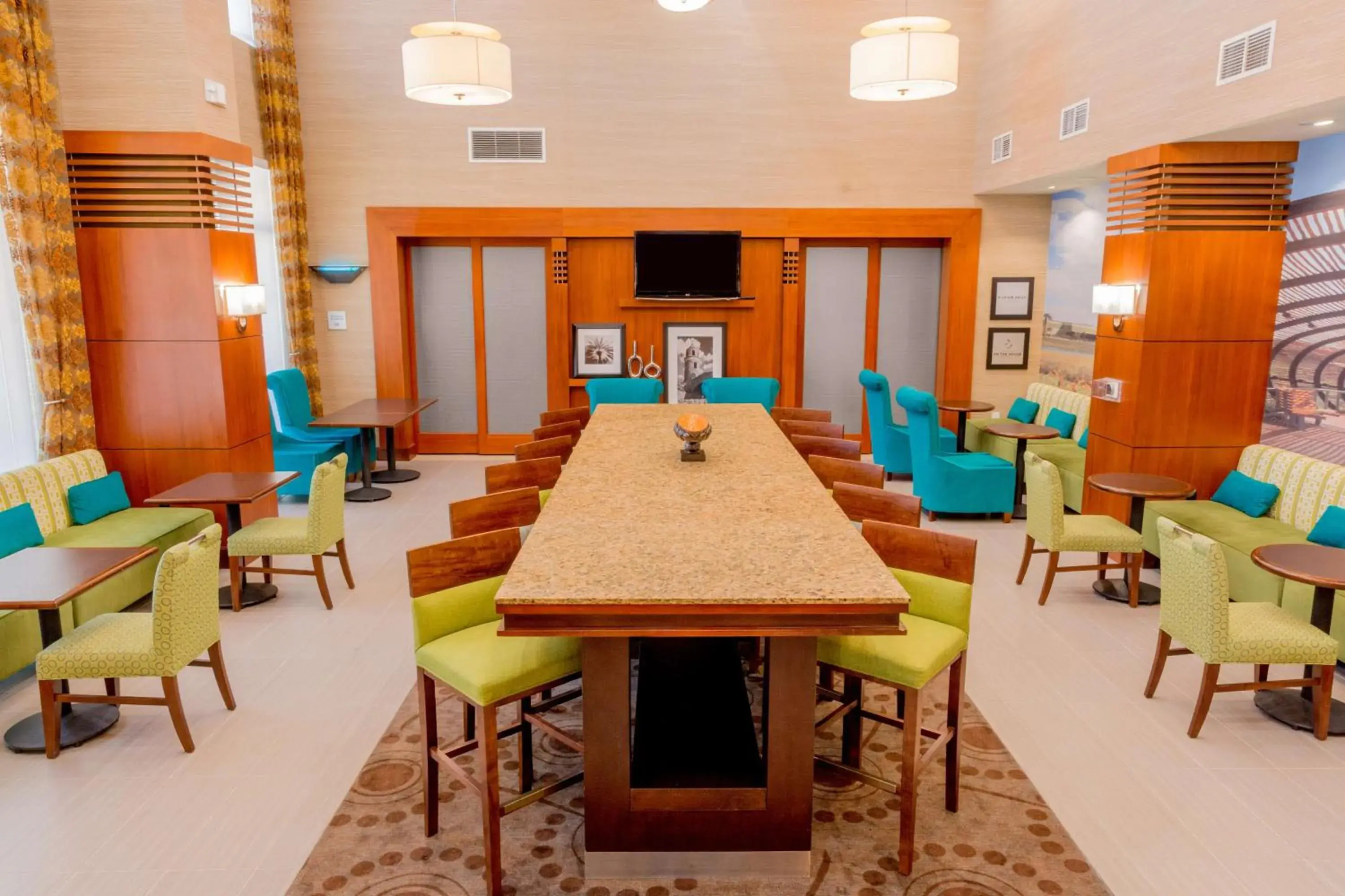 Lobby or reception in Hampton Inn & Suites Riverside/Corona East Lobby or reception in Hampton Inn & Suites Riverside/Corona East