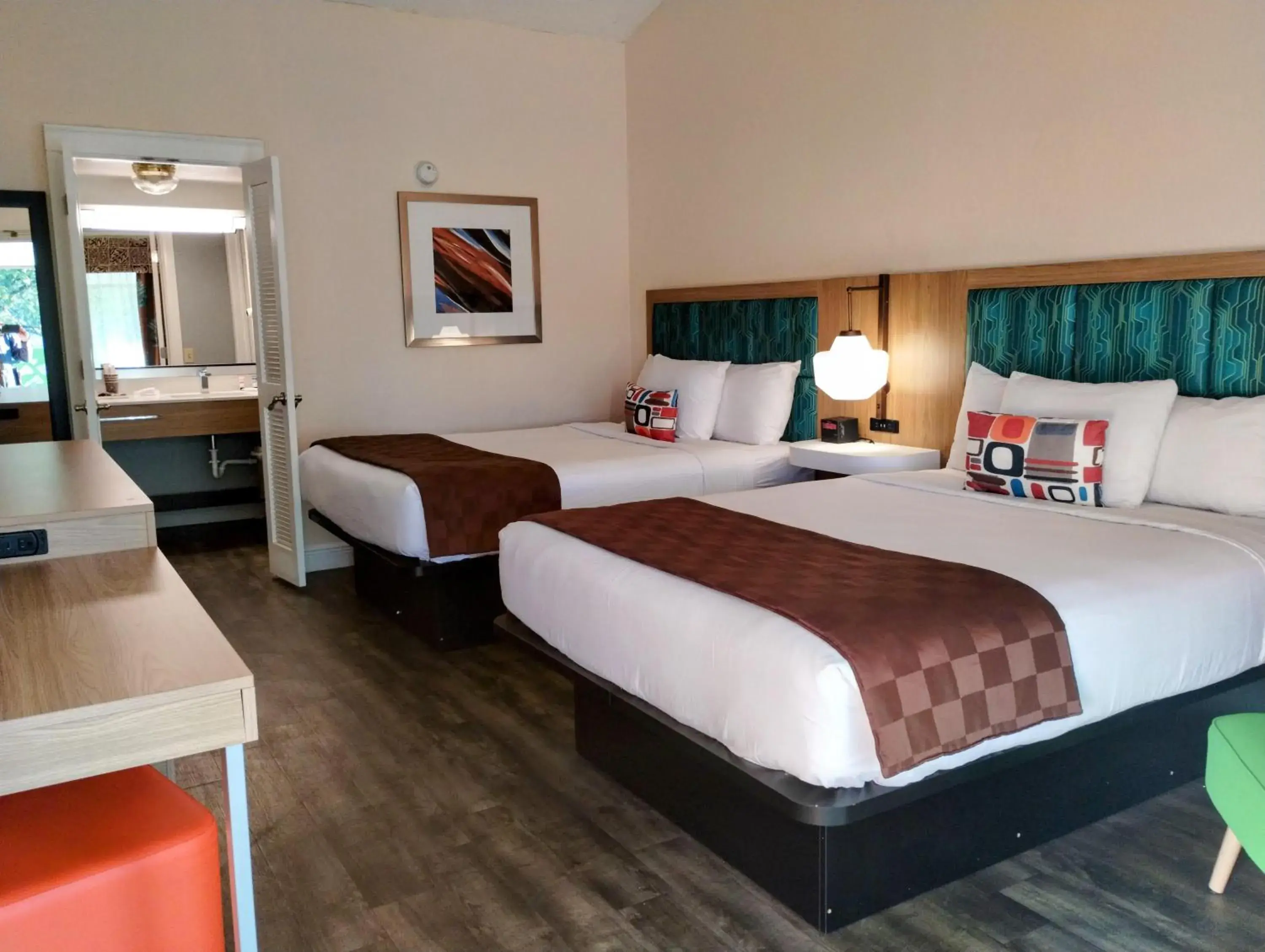 Bedroom, Bed in Tiki Resort - Lake George Bedroom, Bed in Tiki Resort - Lake George