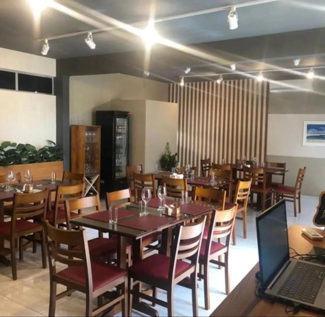 Restaurant/places to eat in Boulevard Park Hotel