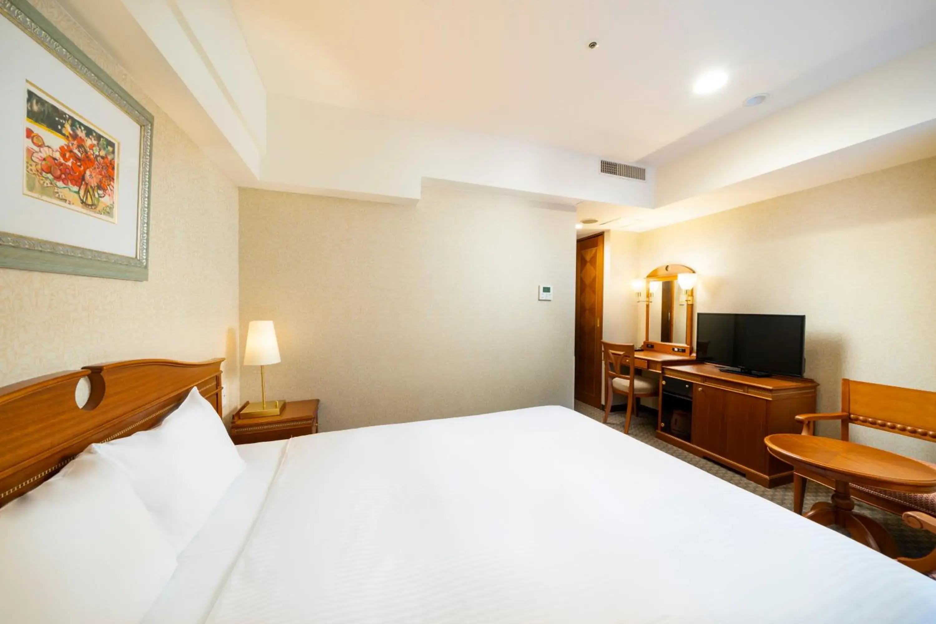 Bed in KOKO HOTEL Nagoya Sakae Bed in KOKO HOTEL Nagoya Sakae